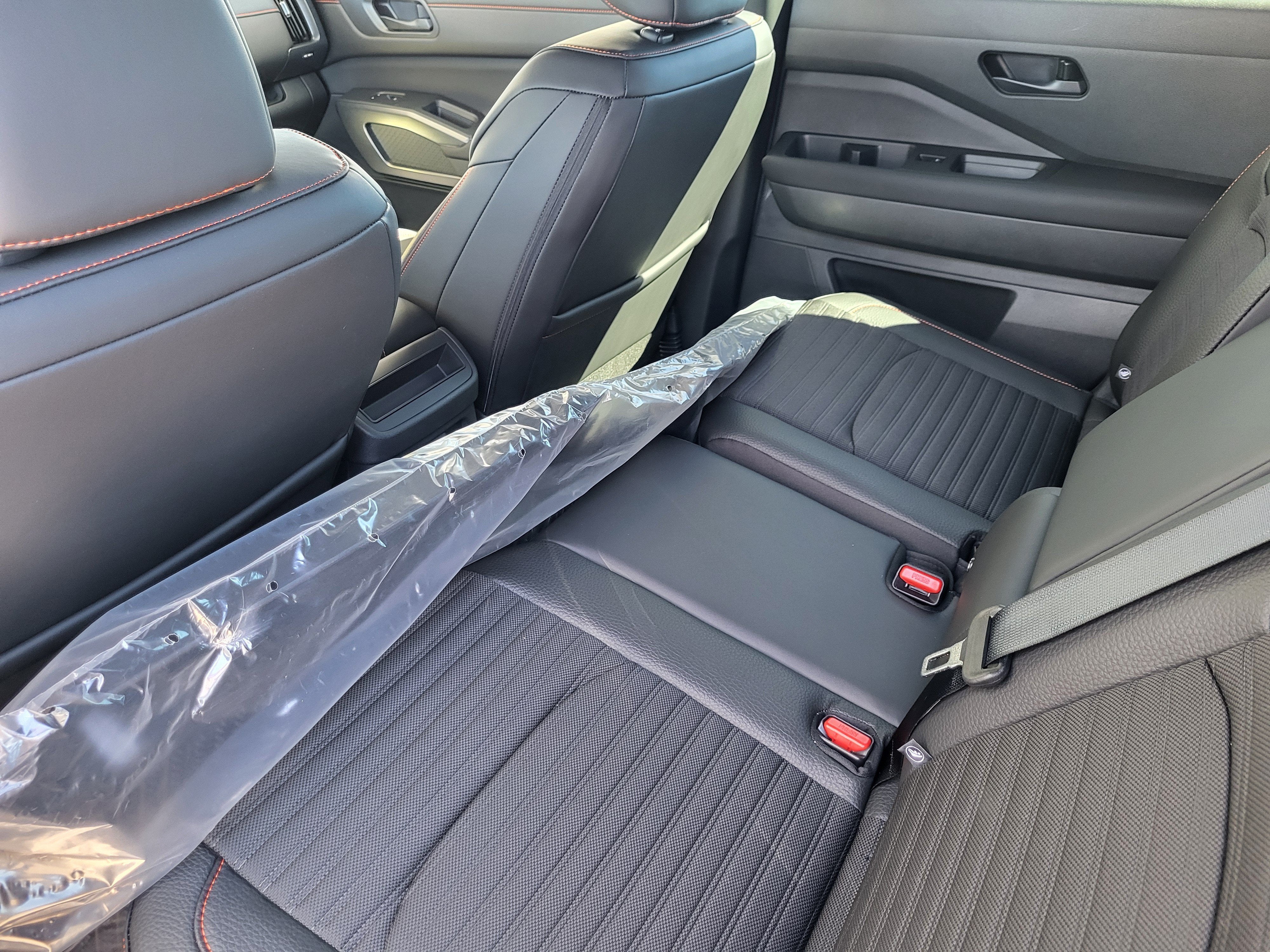 2026 Nissan Pathfinder Rock Creek 4WD