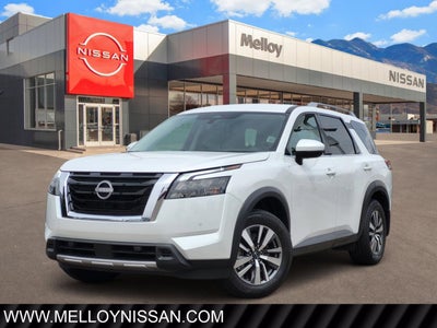 2025 Nissan Pathfinder SL