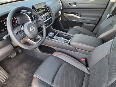 2025 Nissan Pathfinder Platinum 4WD