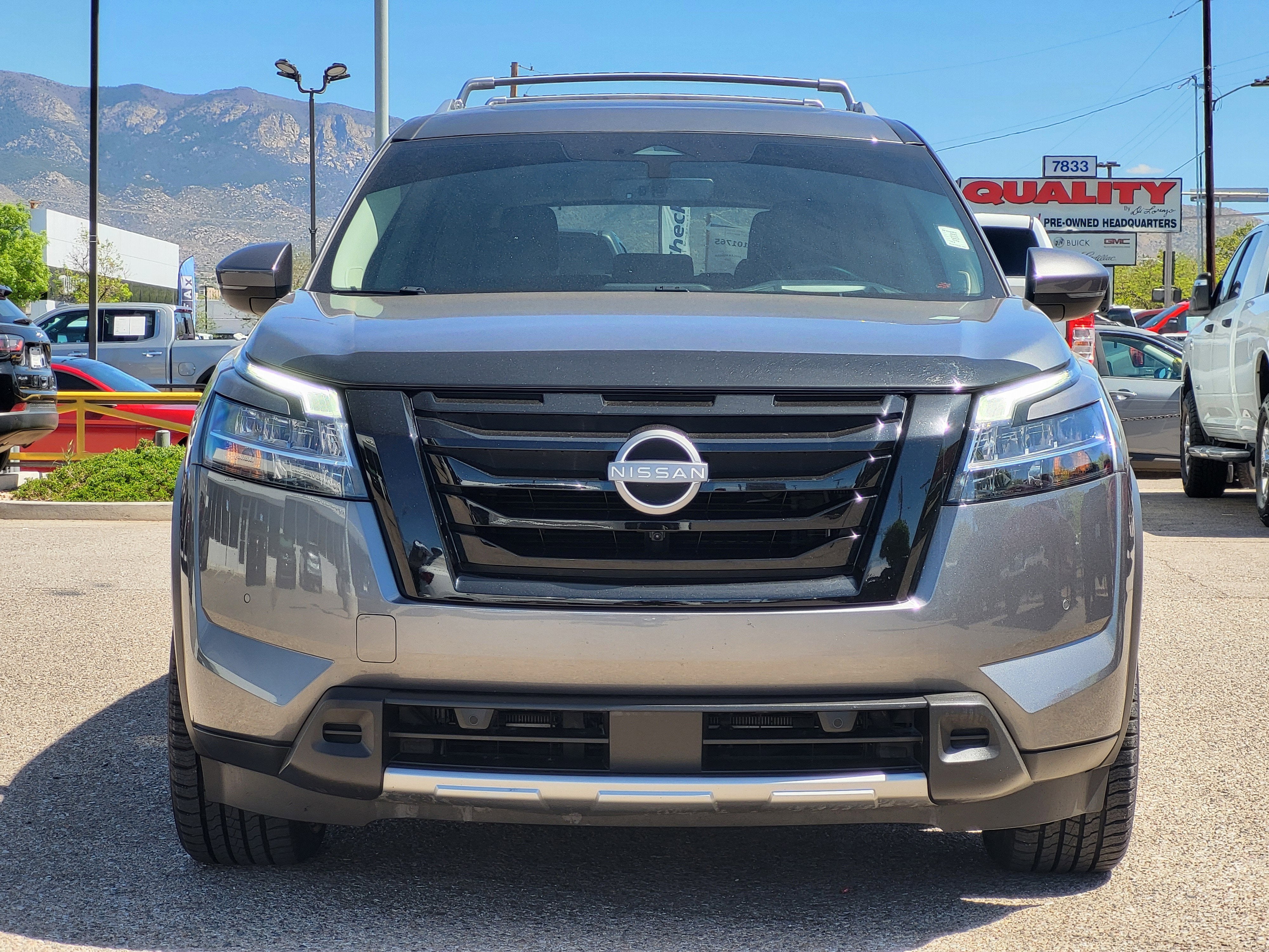 2024 Nissan Pathfinder Platinum