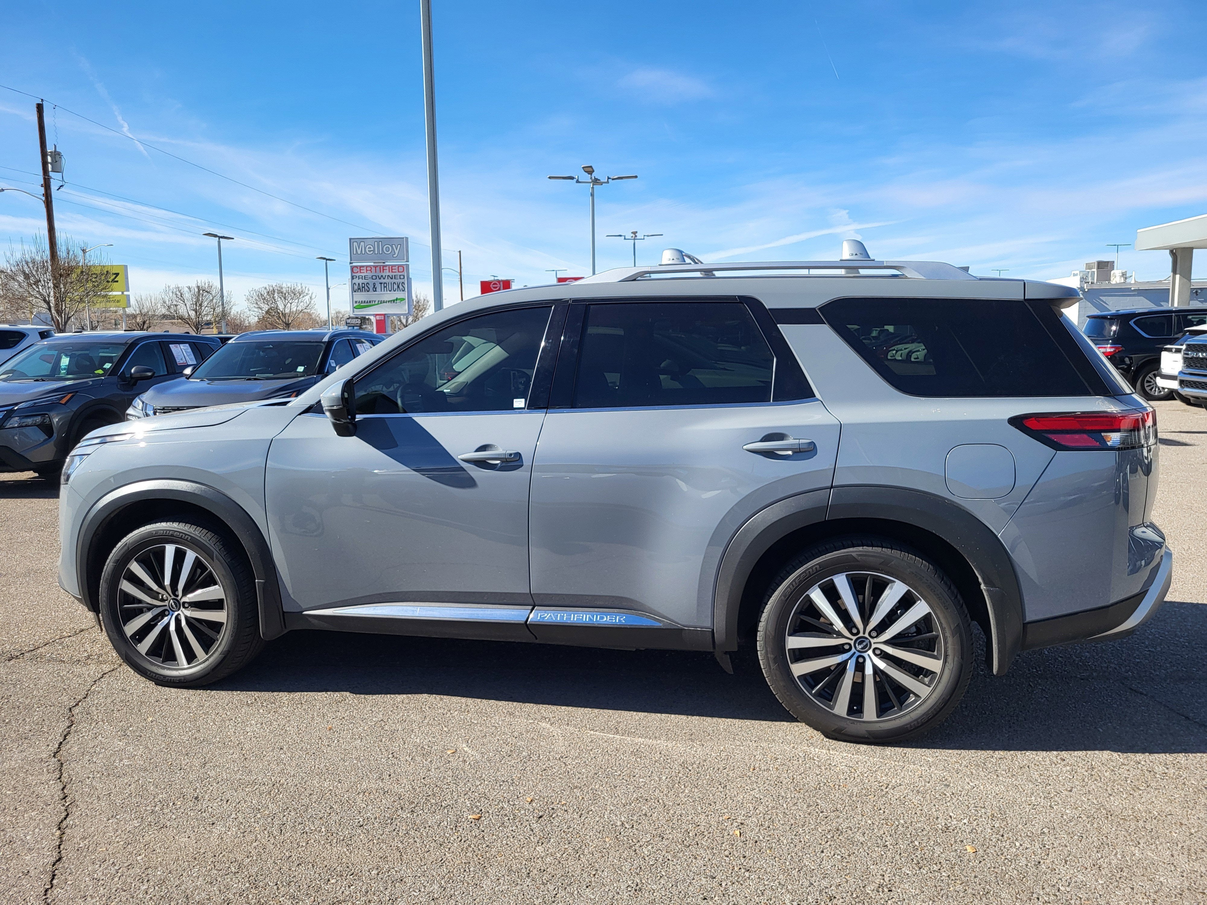 2024 Nissan Pathfinder Platinum