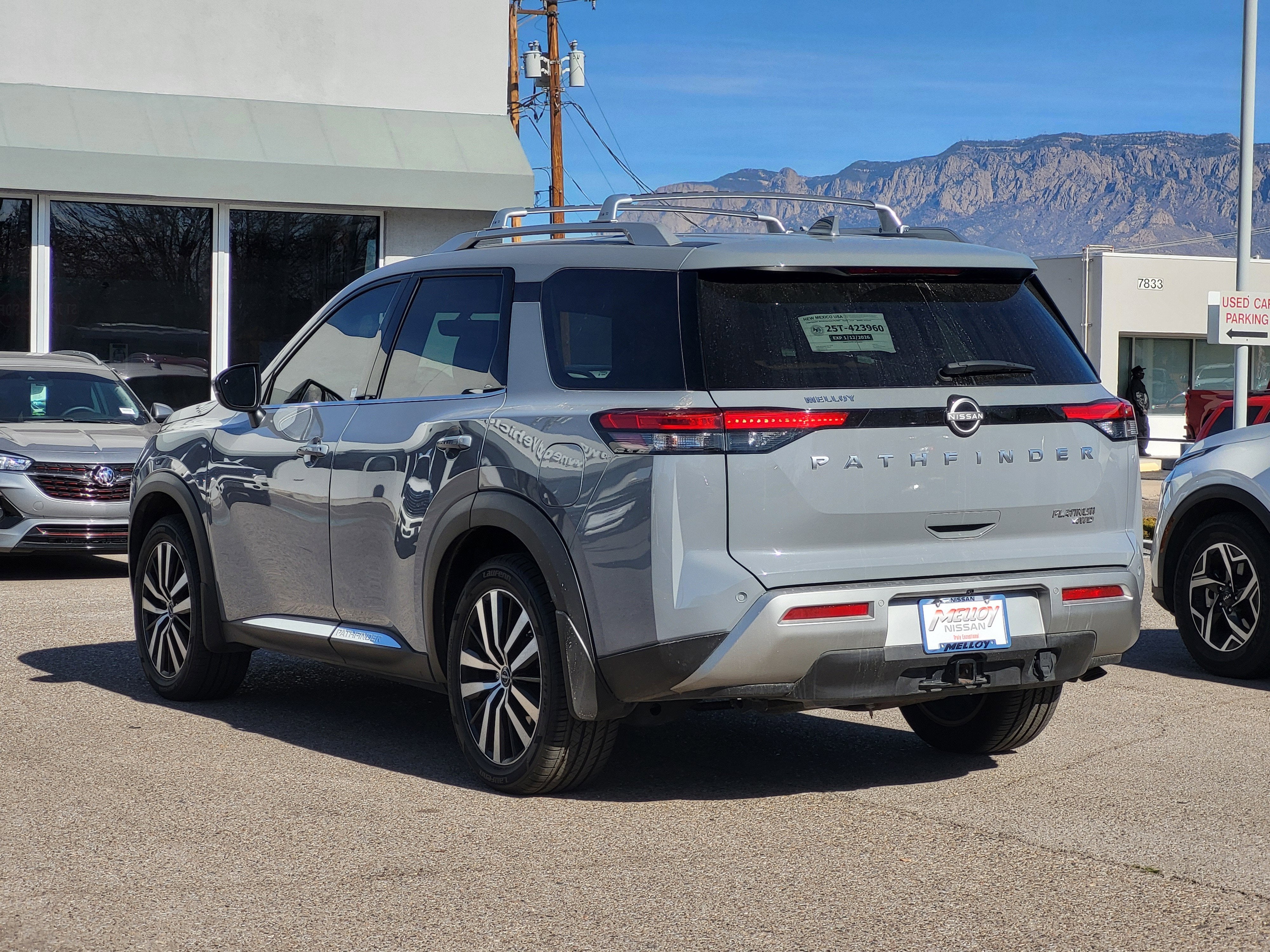 2024 Nissan Pathfinder Platinum