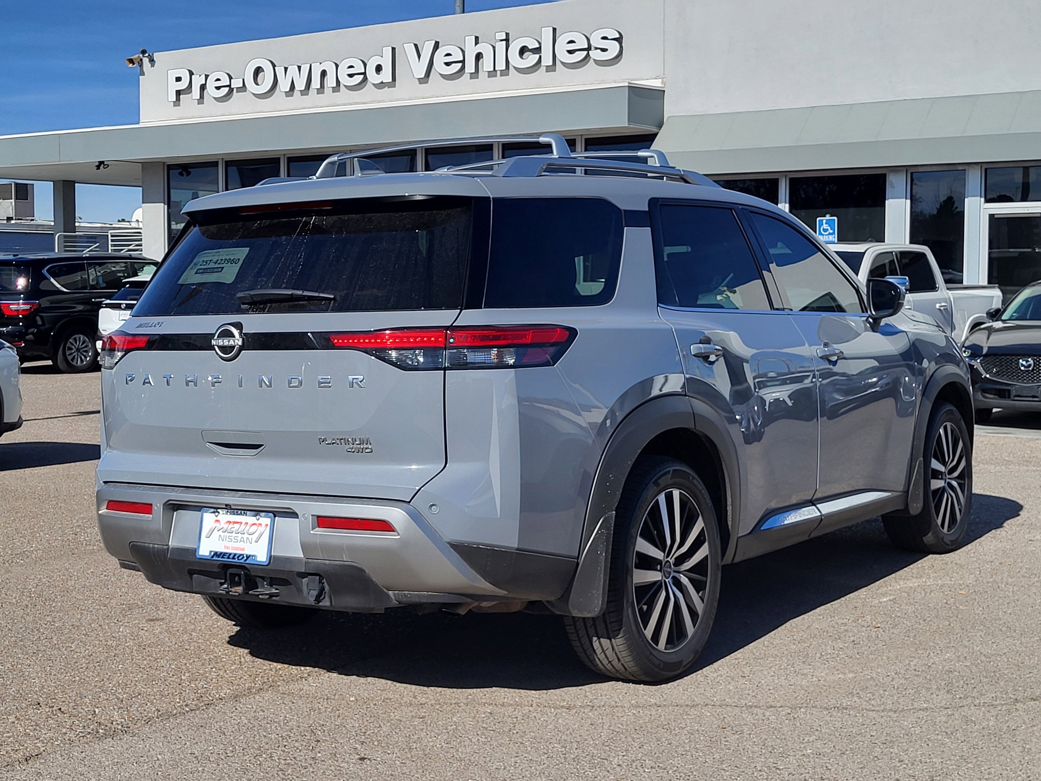 2024 Nissan Pathfinder Platinum