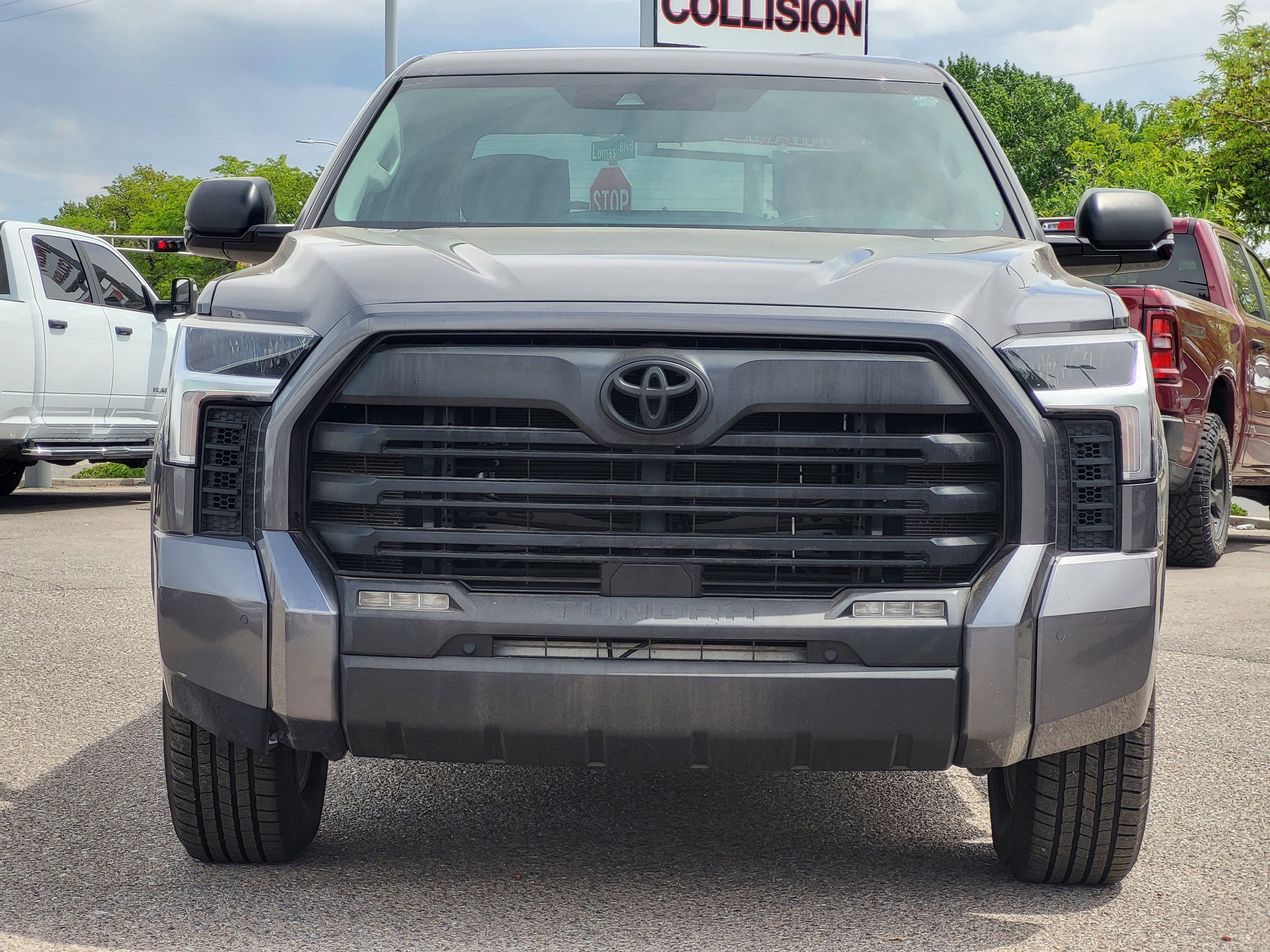 2024 Toyota Tundra 4WD SR5