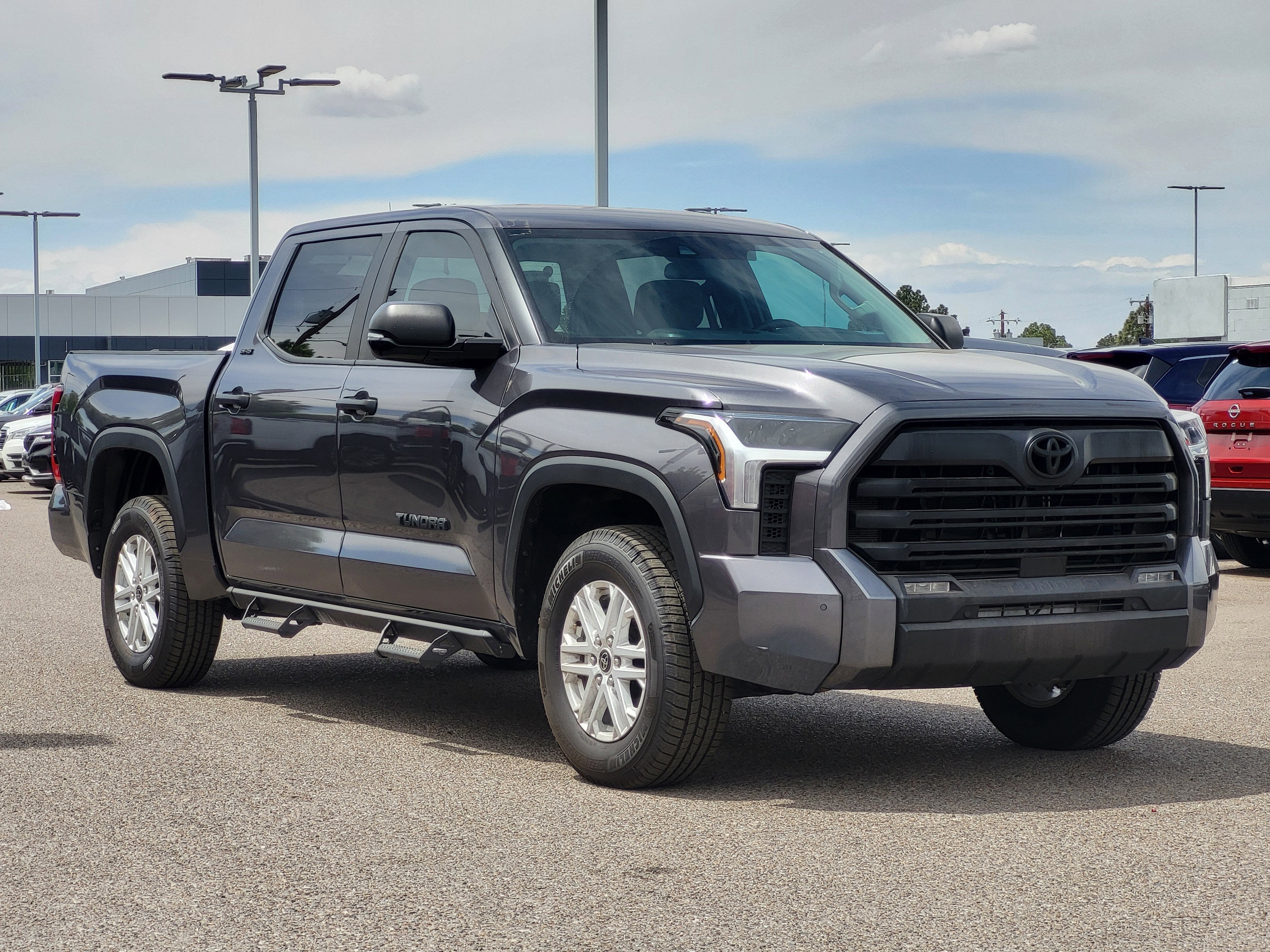 2024 Toyota Tundra 4WD SR5
