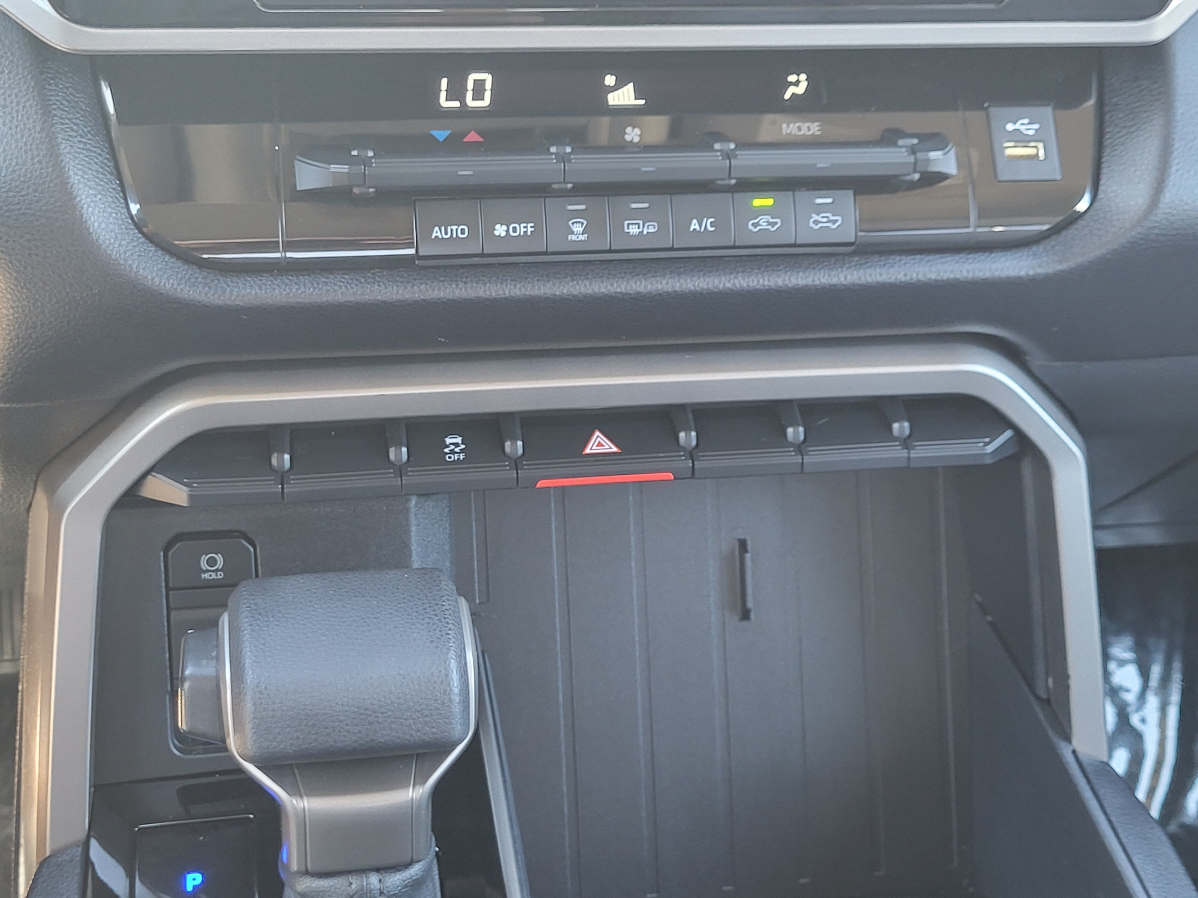 2023 Toyota Tundra 4WD SR5