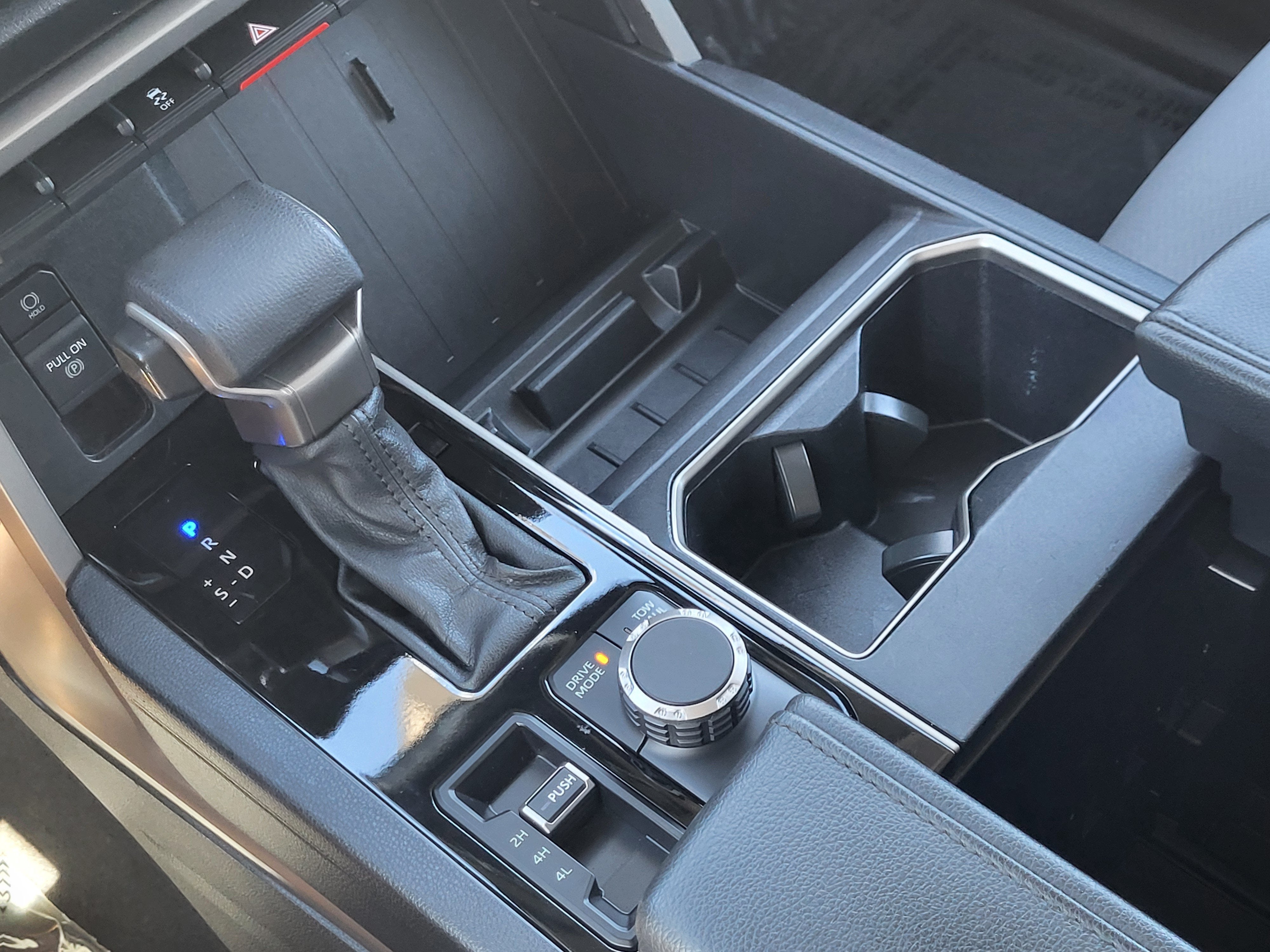 2023 Toyota Tundra 4WD SR5