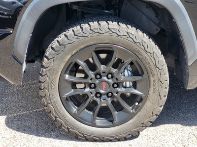 2023 Toyota Tundra 4WD SR5