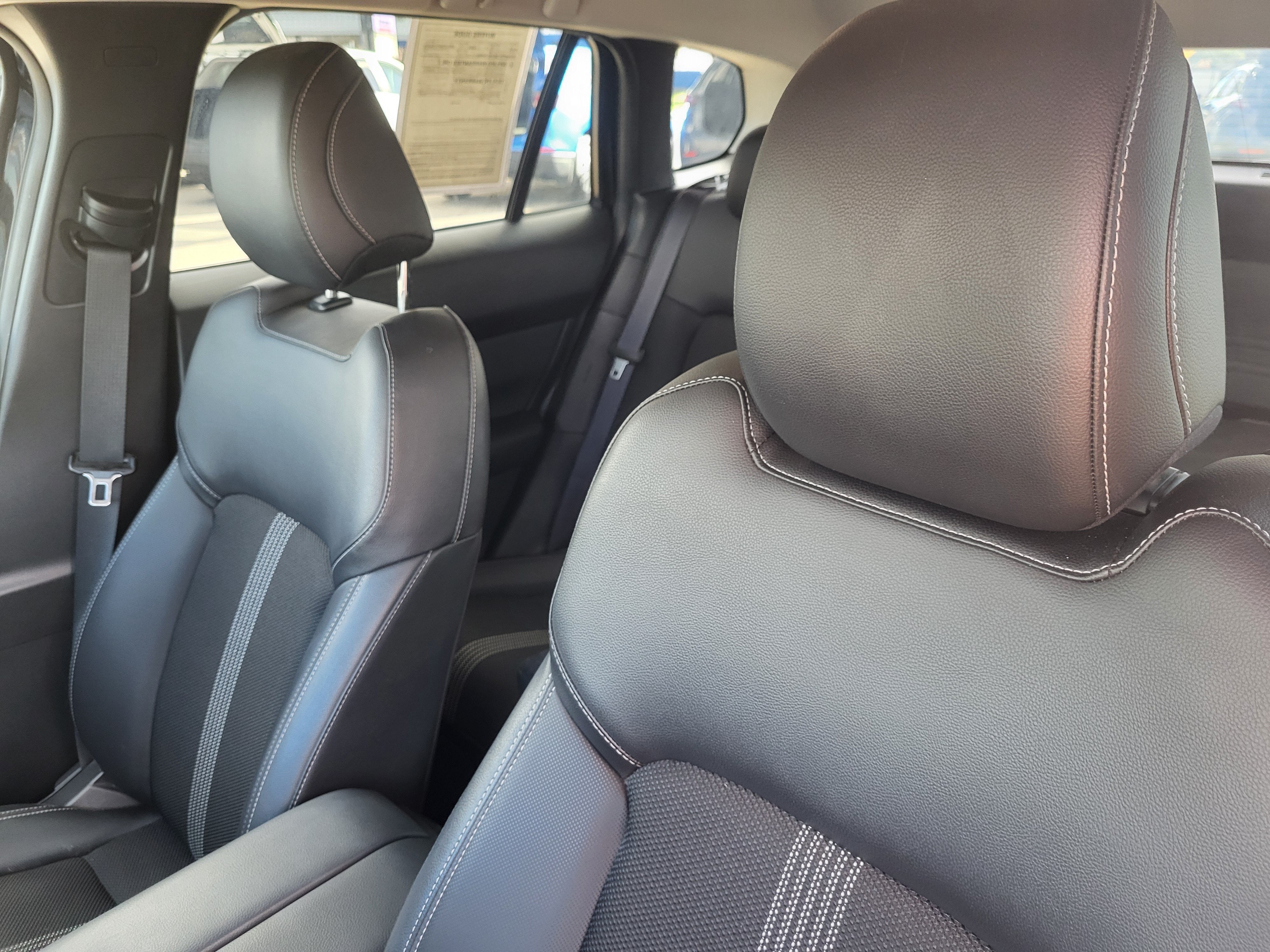 2025 Mazda Mazda CX-50 2.5 S Preferred Package