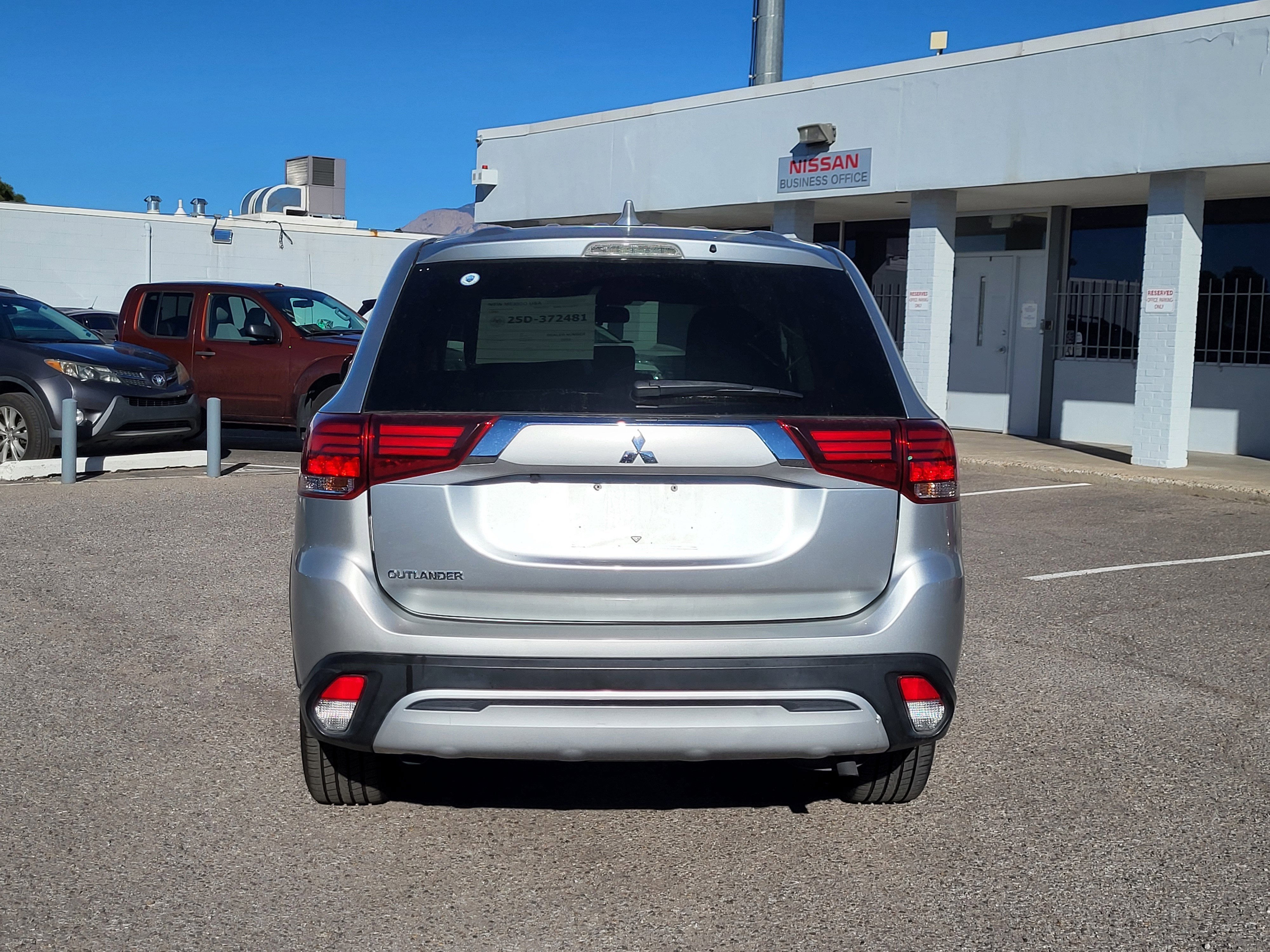 2020 Mitsubishi Outlander ES