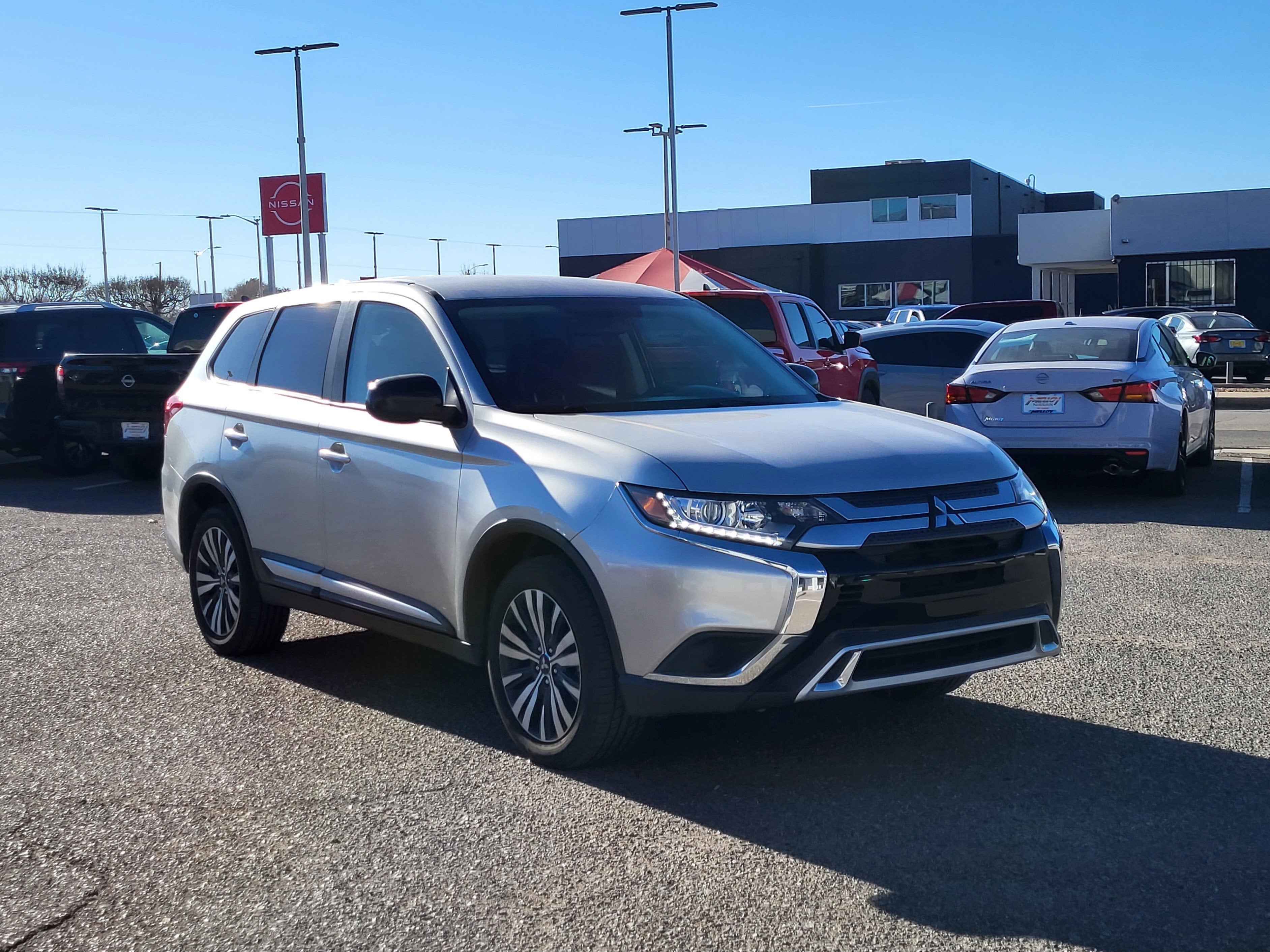 2020 Mitsubishi Outlander ES
