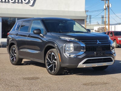 2024 Mitsubishi Outlander SE