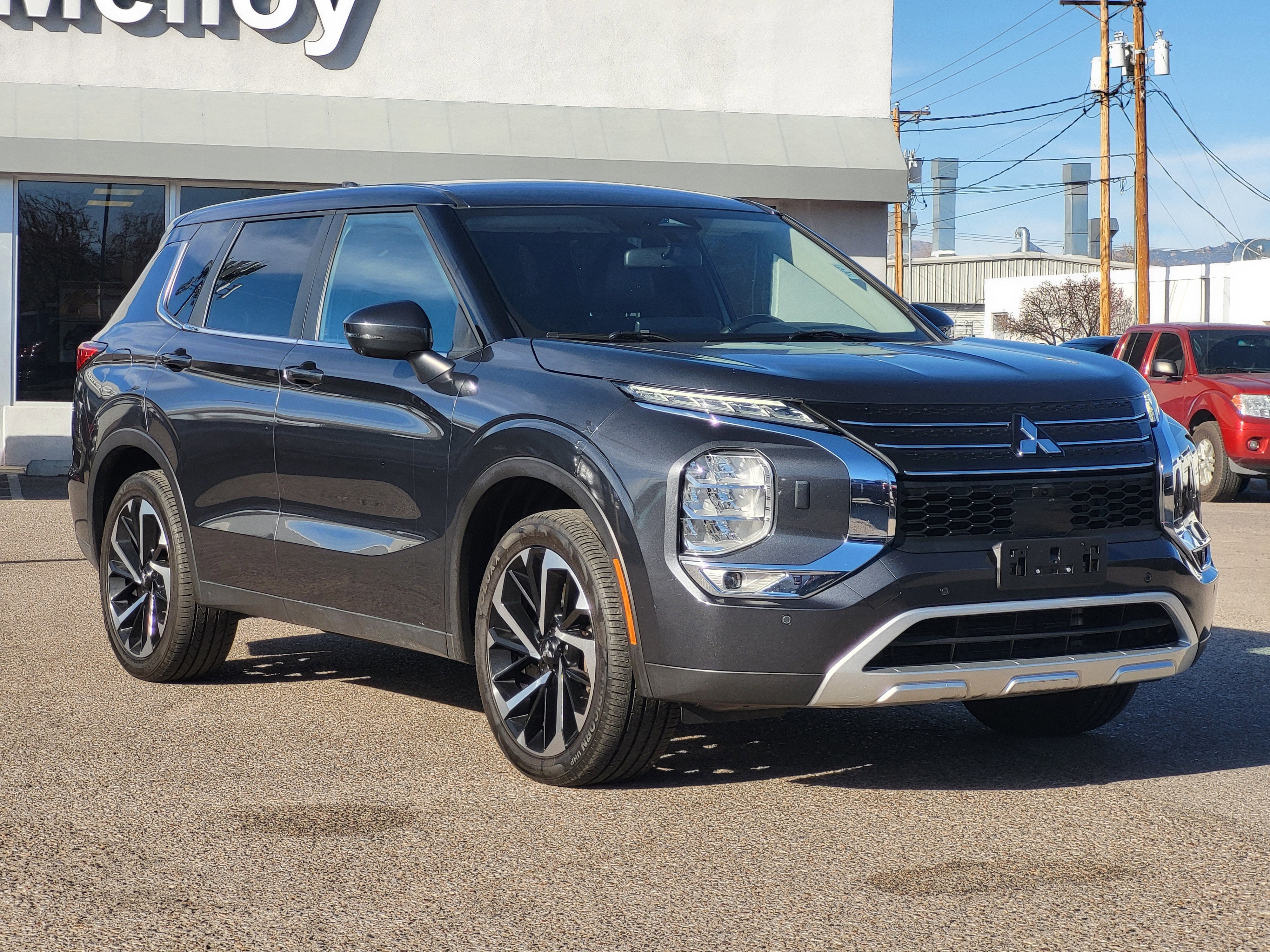 2024 Mitsubishi Outlander SE