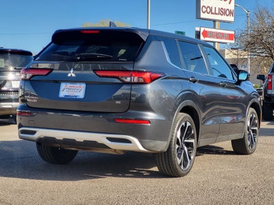 2024 Mitsubishi Outlander SE