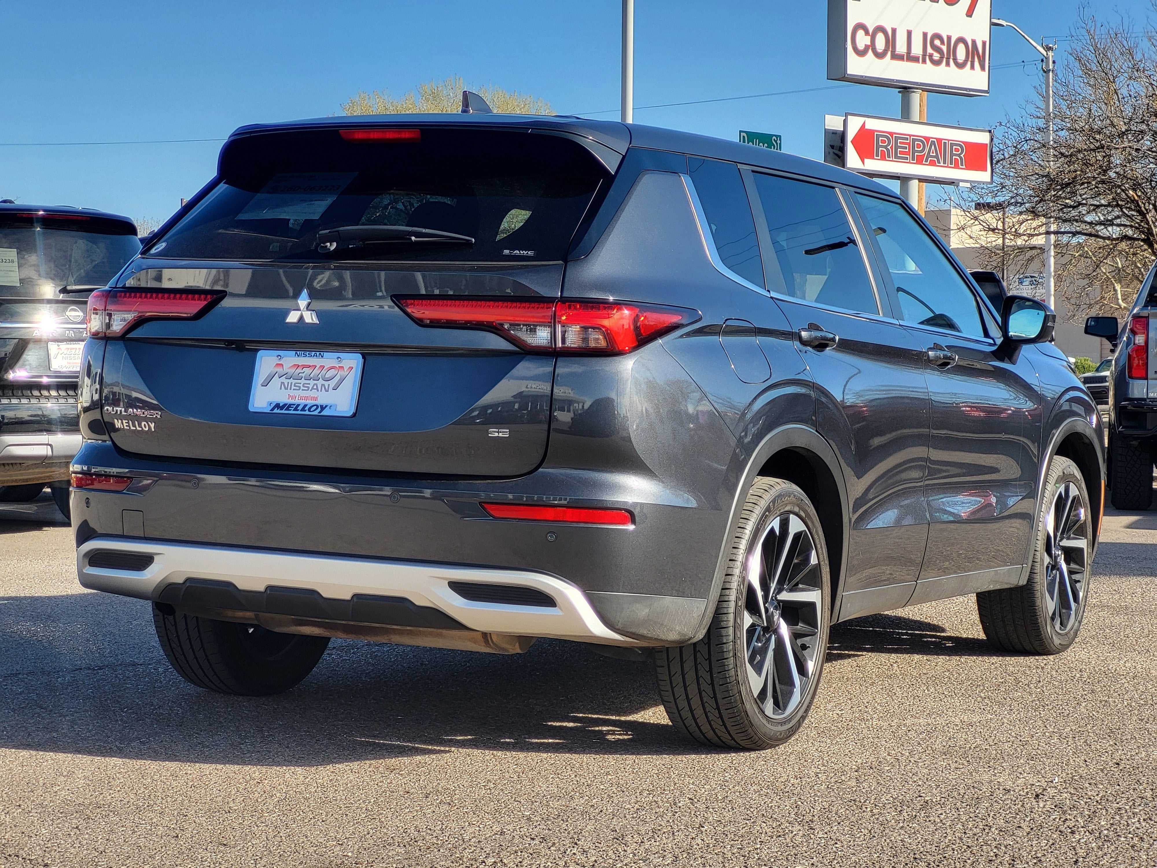 2024 Mitsubishi Outlander SE