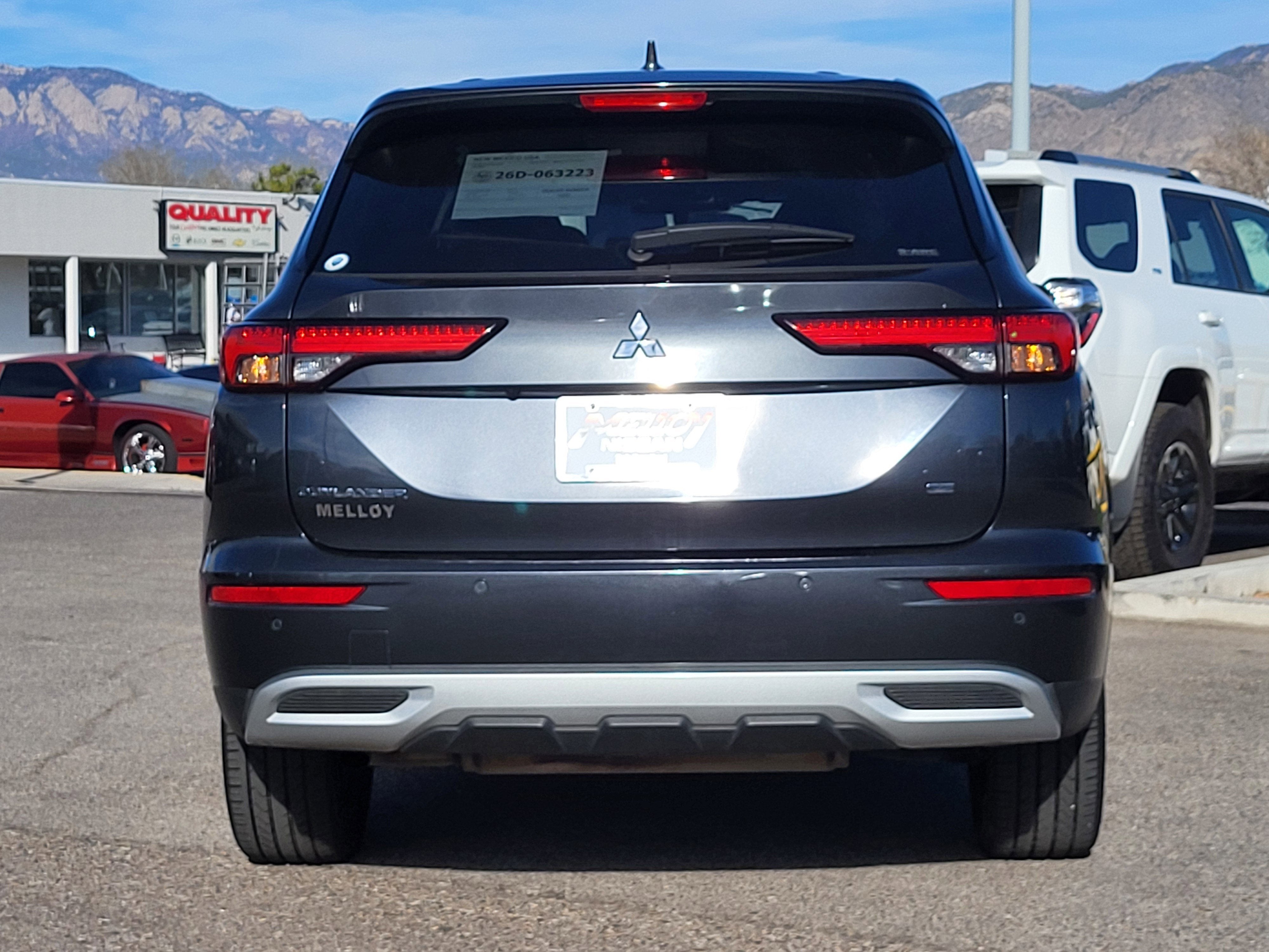 2024 Mitsubishi Outlander SE