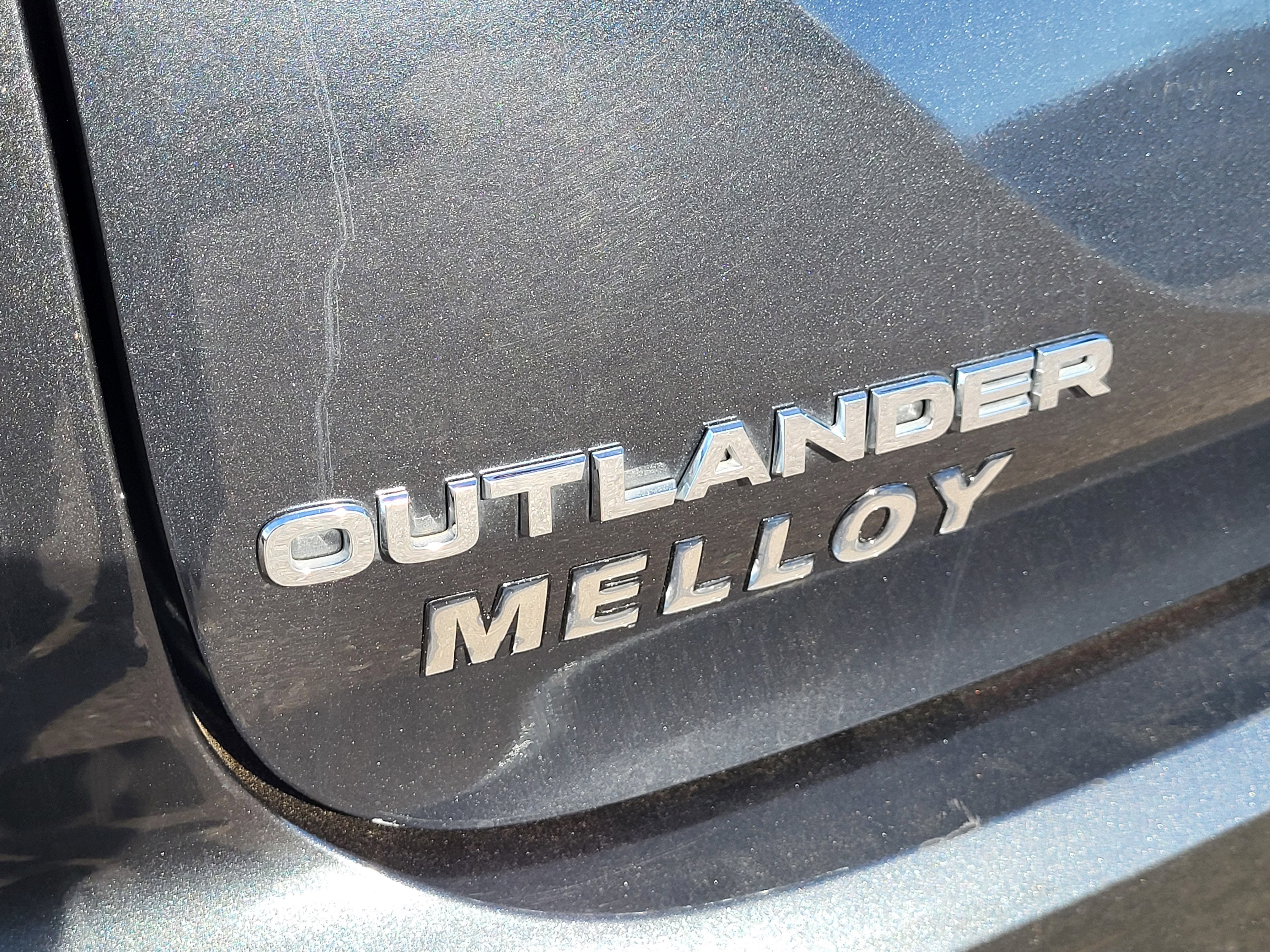 2024 Mitsubishi Outlander SE