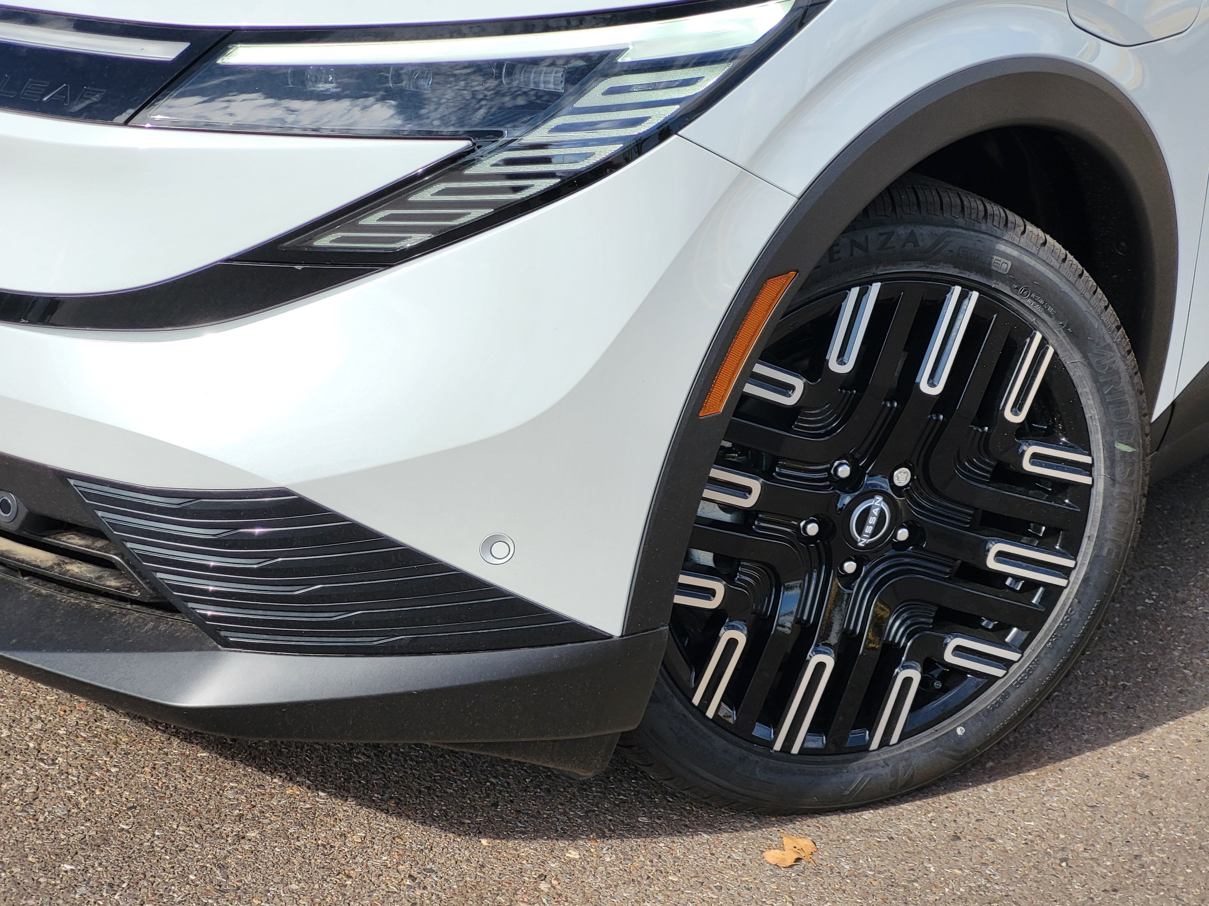 2026 Nissan LEAF PLATINUM+ FWD