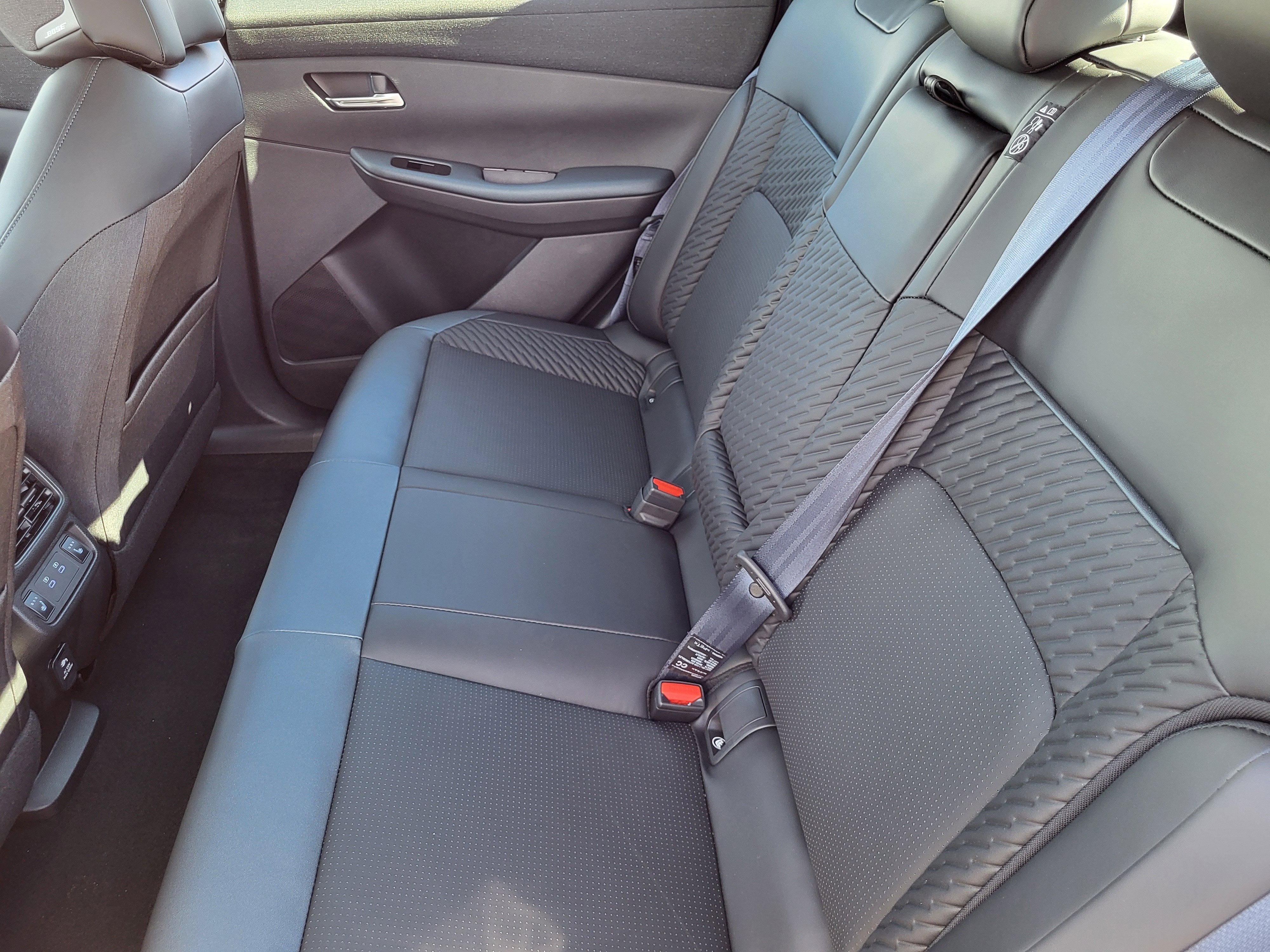 2026 Nissan LEAF PLATINUM+ FWD