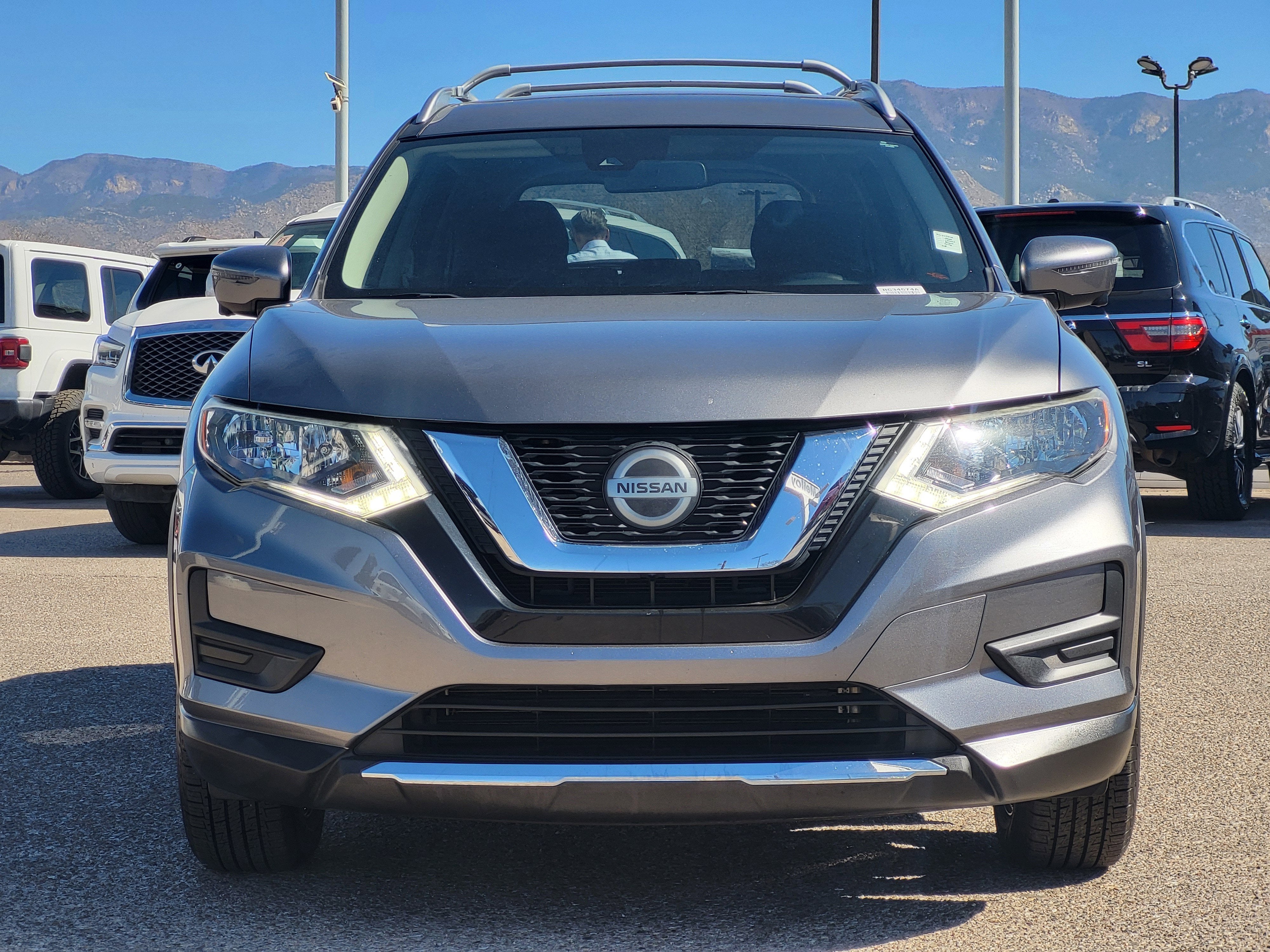 2020 Nissan Rogue SV