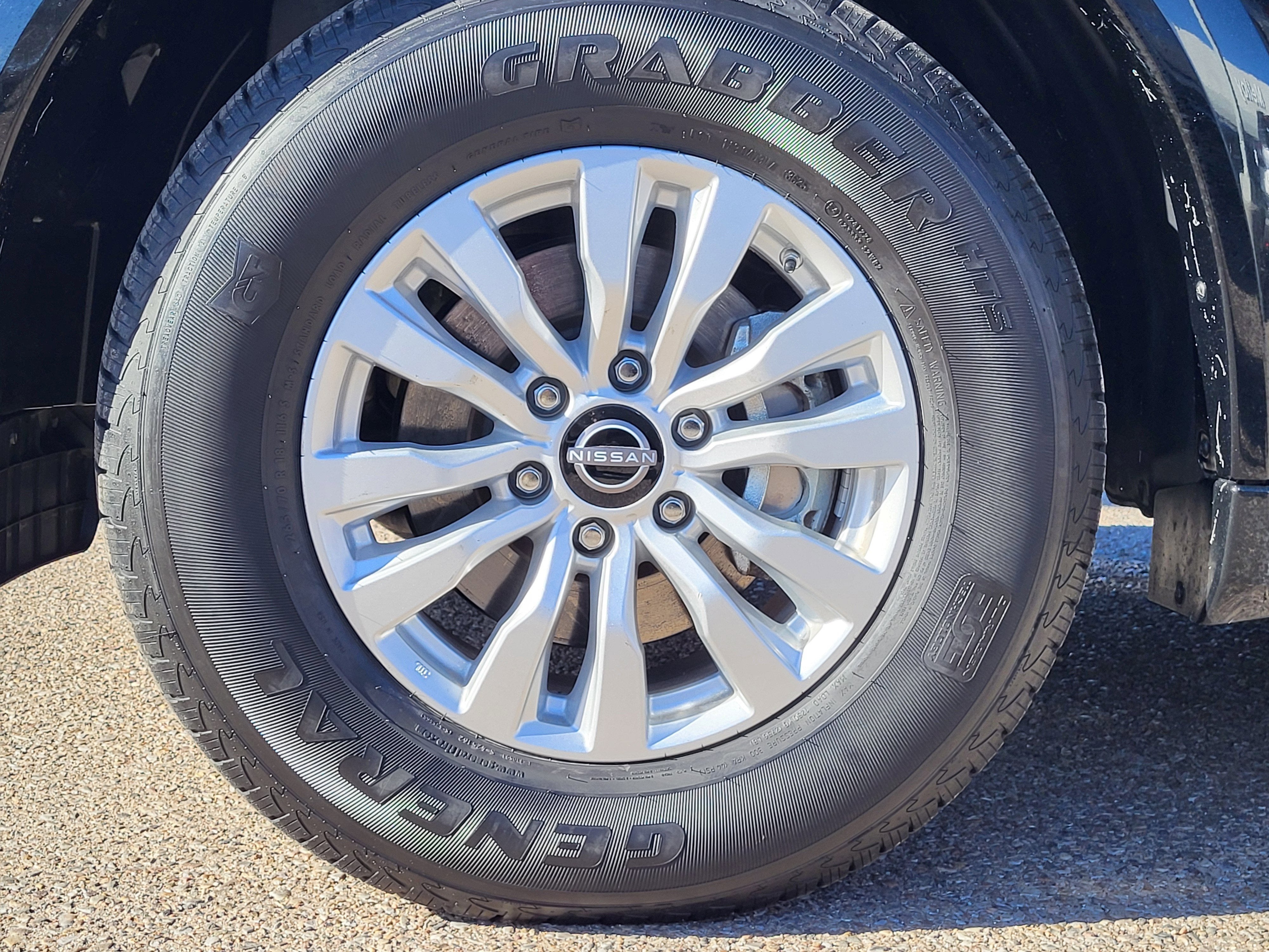 2024 Nissan Armada SV