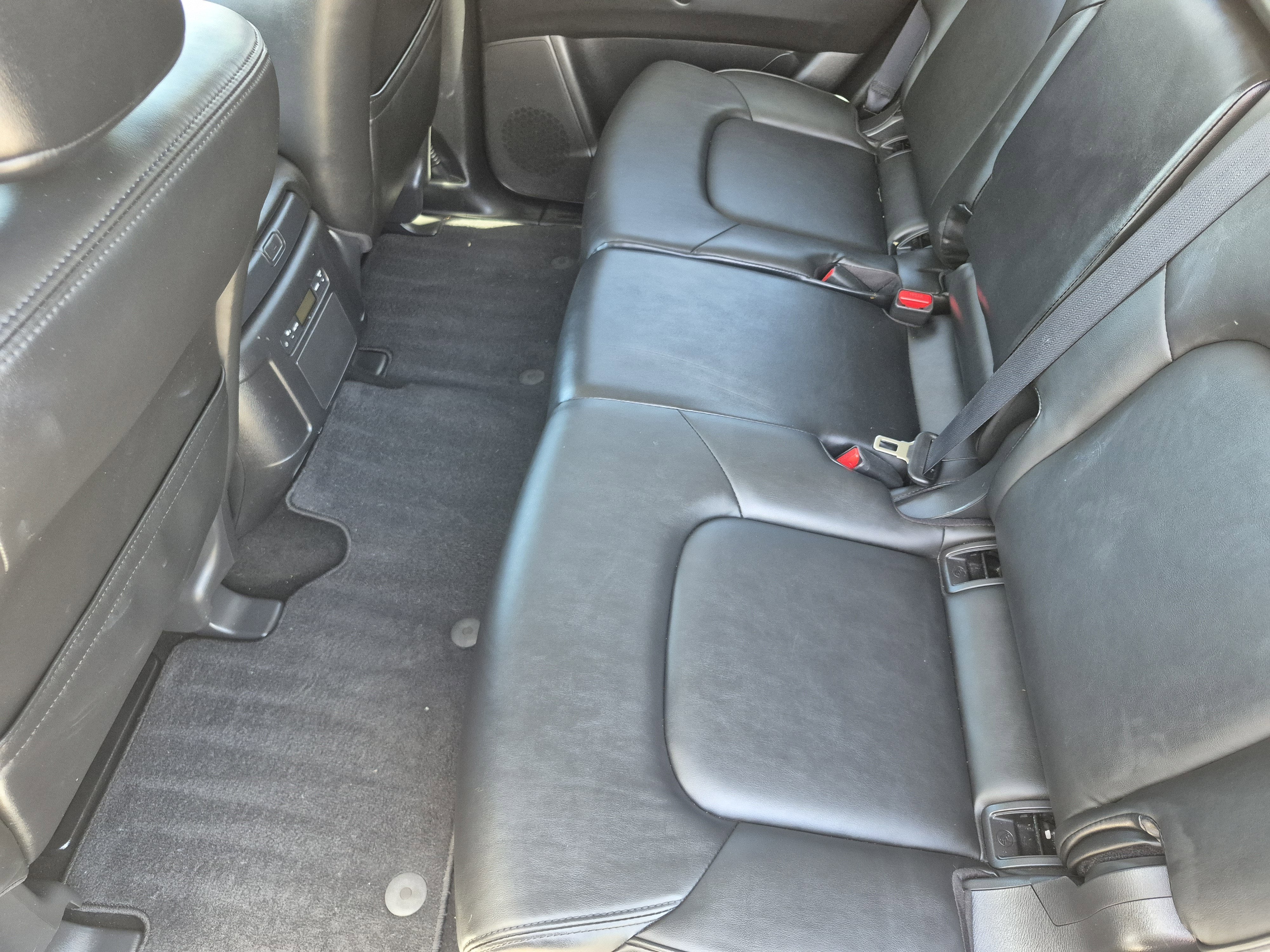 2023 Nissan Armada SV