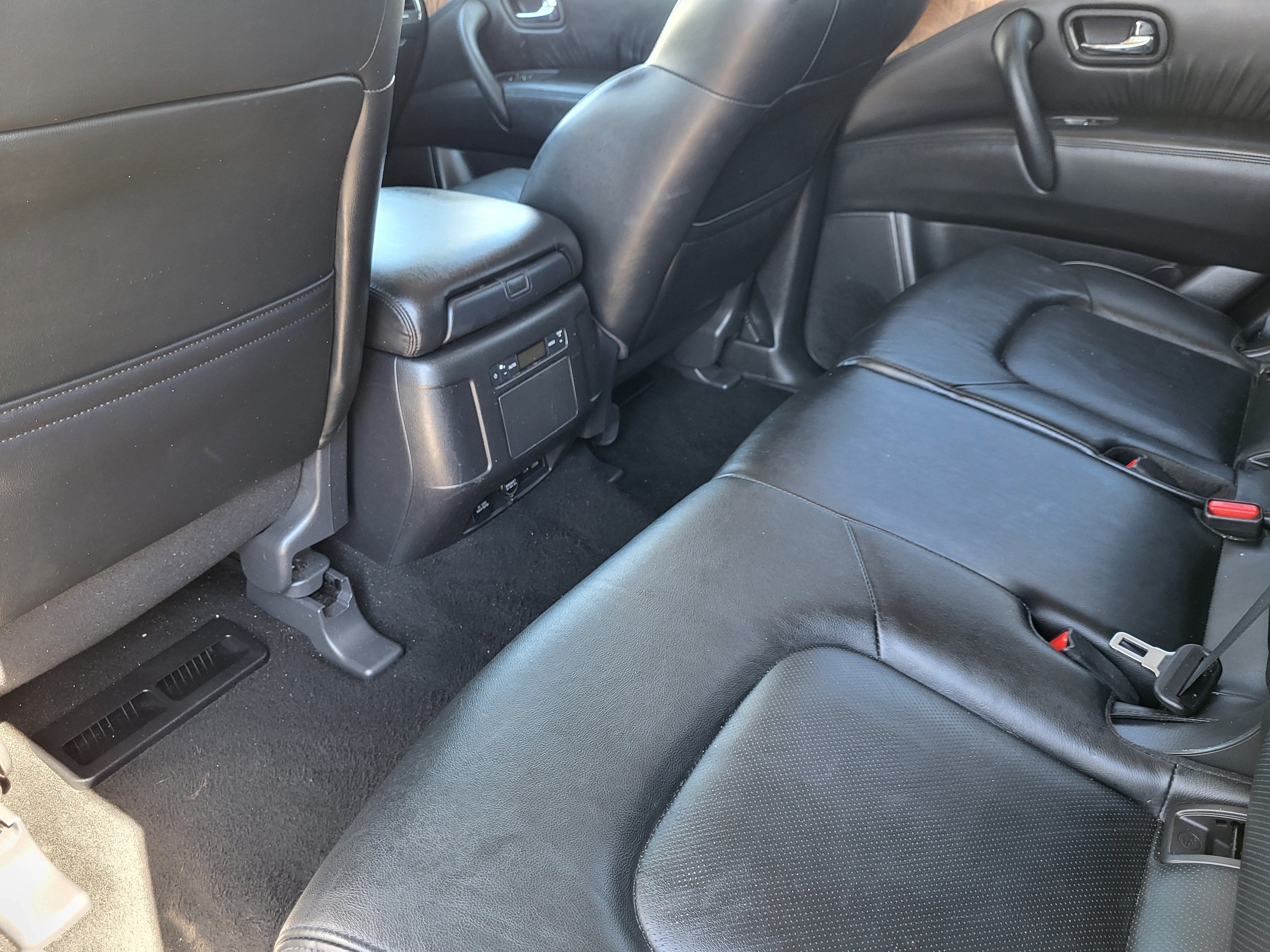 2022 Nissan Armada SL