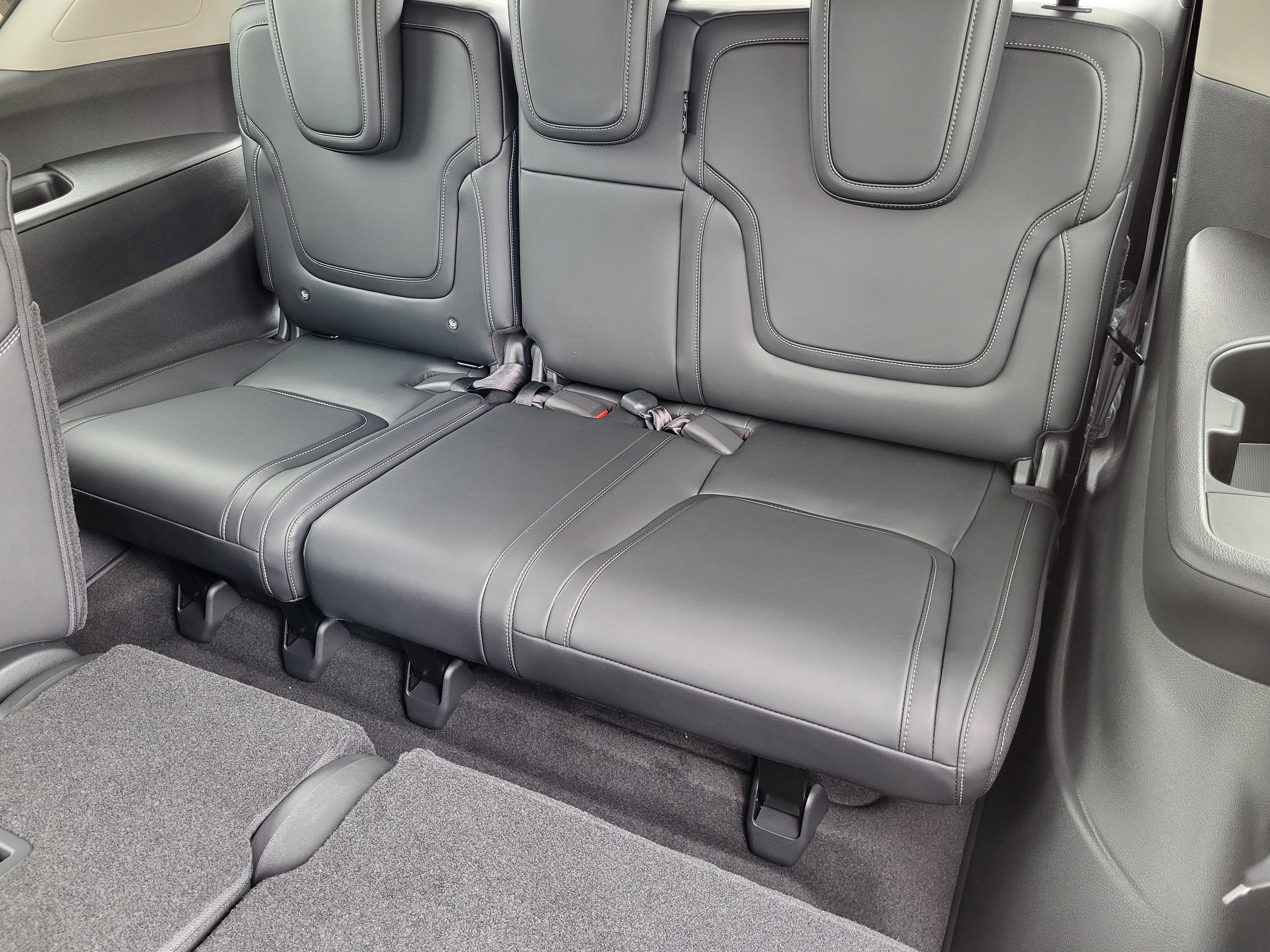 2026 Nissan Armada 4x4 SV