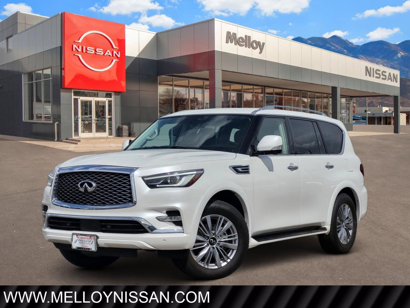2024 INFINITI QX80 LUXE