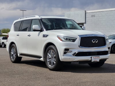 2024 INFINITI QX80 LUXE