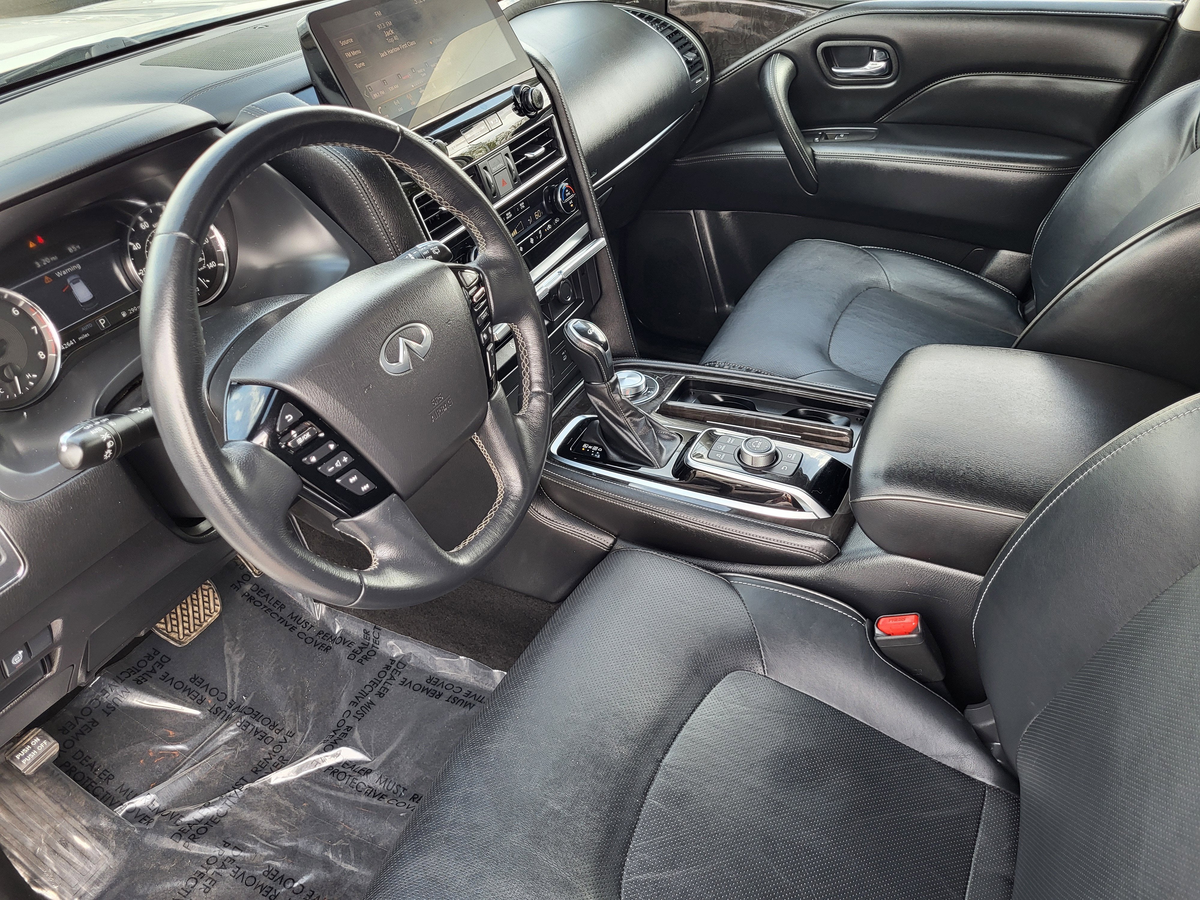 2024 INFINITI QX80 LUXE