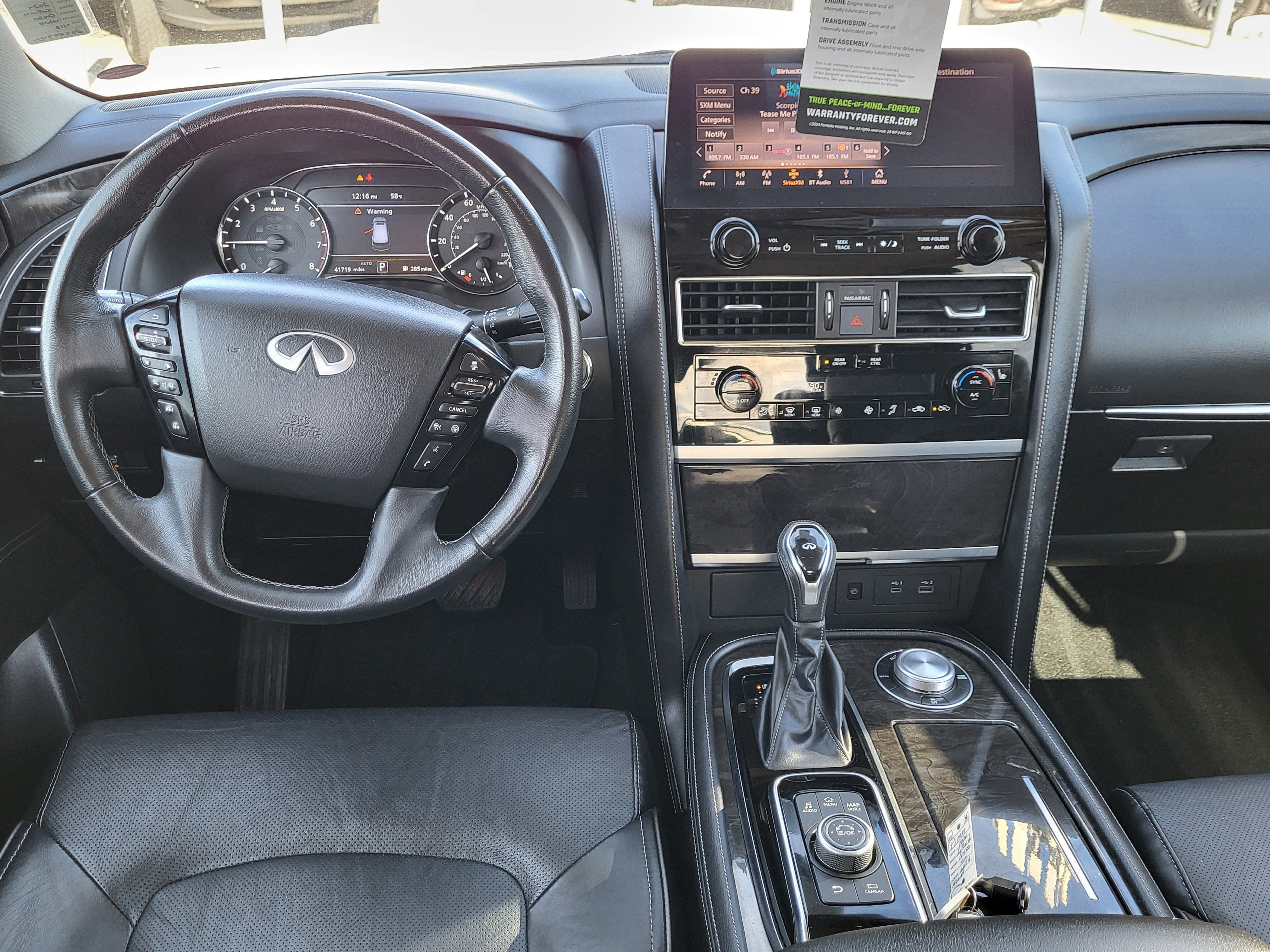 2024 INFINITI QX80 LUXE