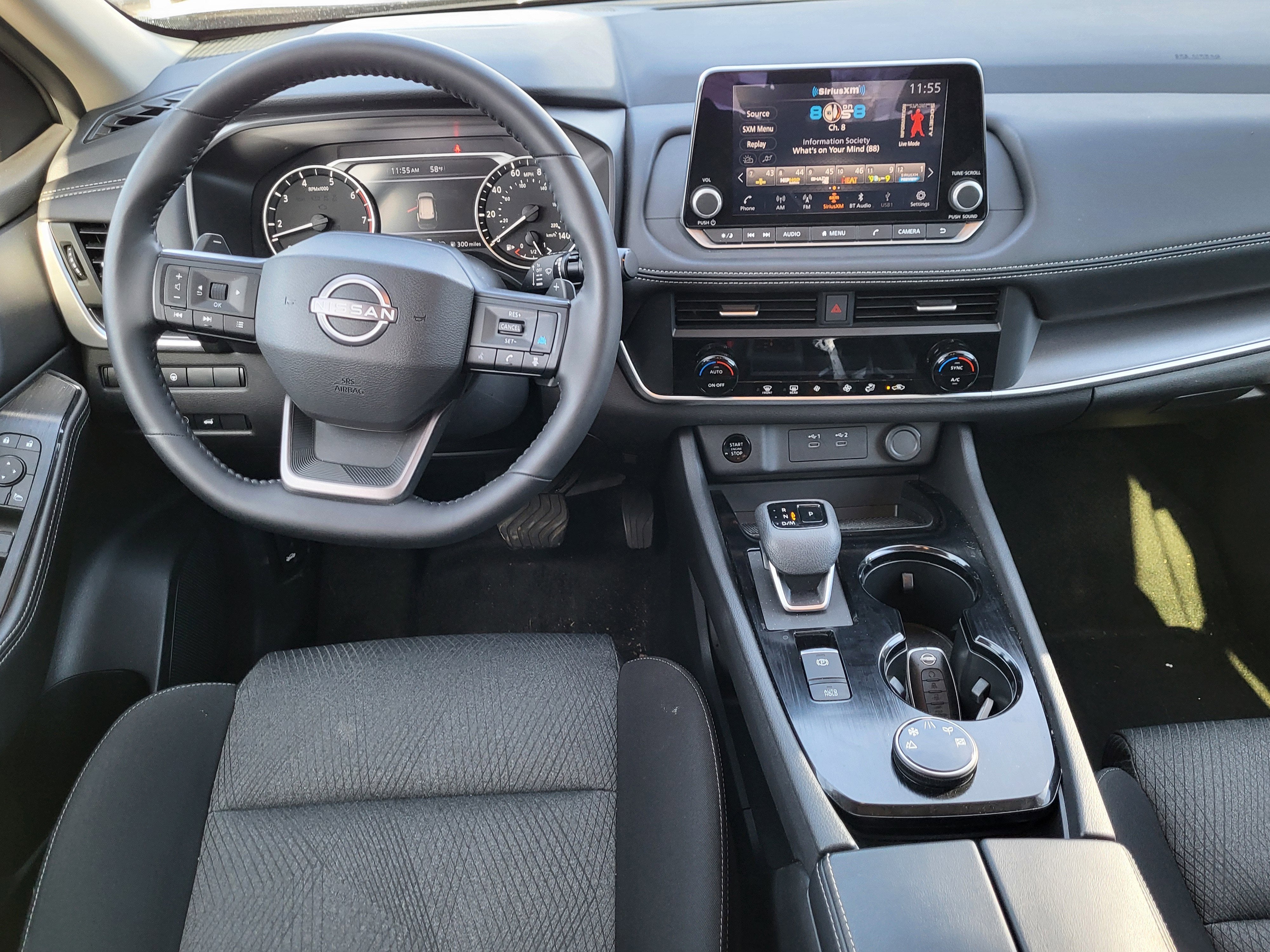 2025 Nissan Rogue SV