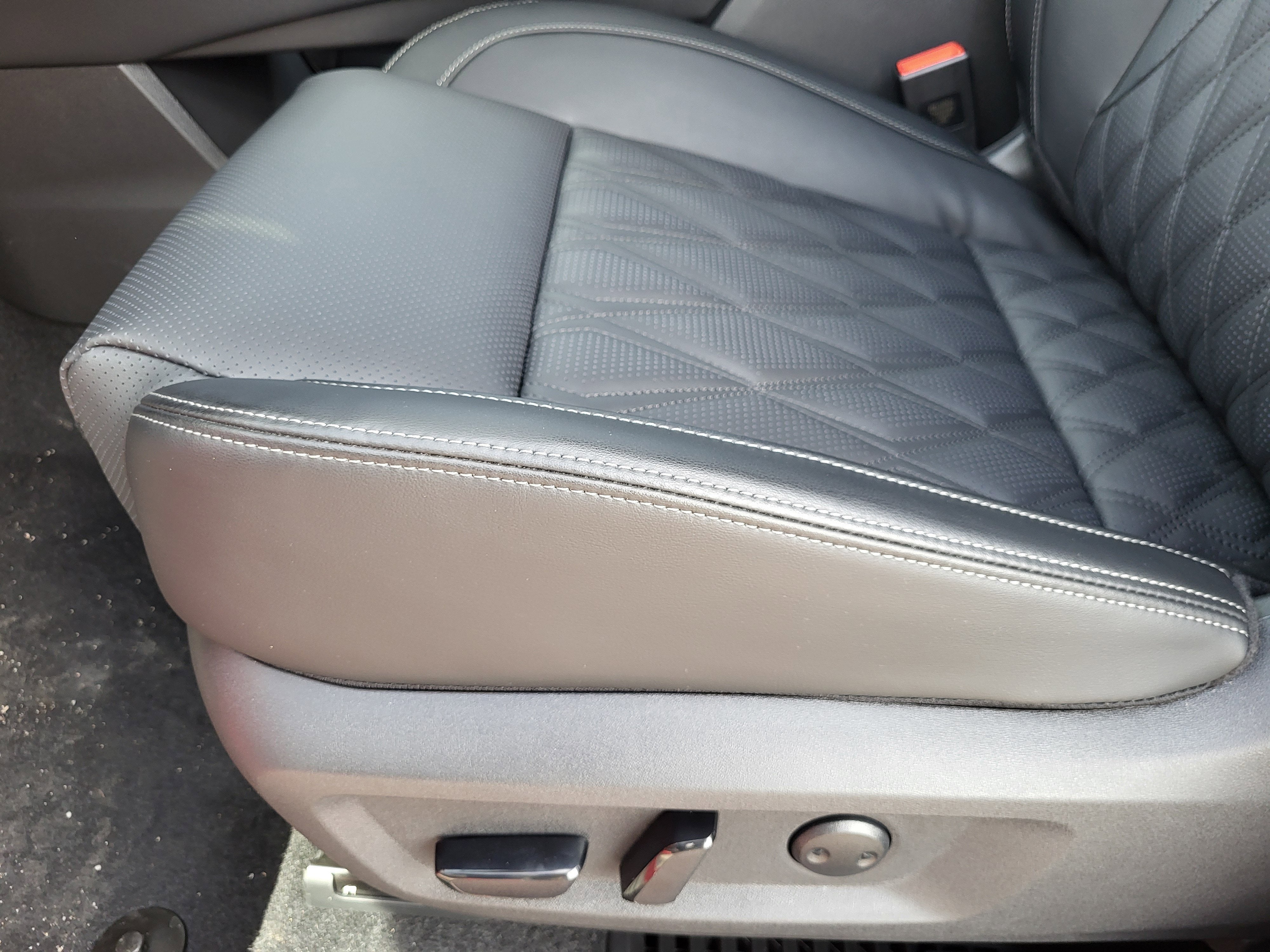 2026 Nissan Rogue AWD Platinum *Ltd Avail*