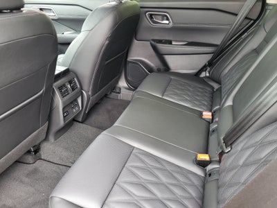 2026 Nissan Rogue AWD Platinum *Ltd Avail*