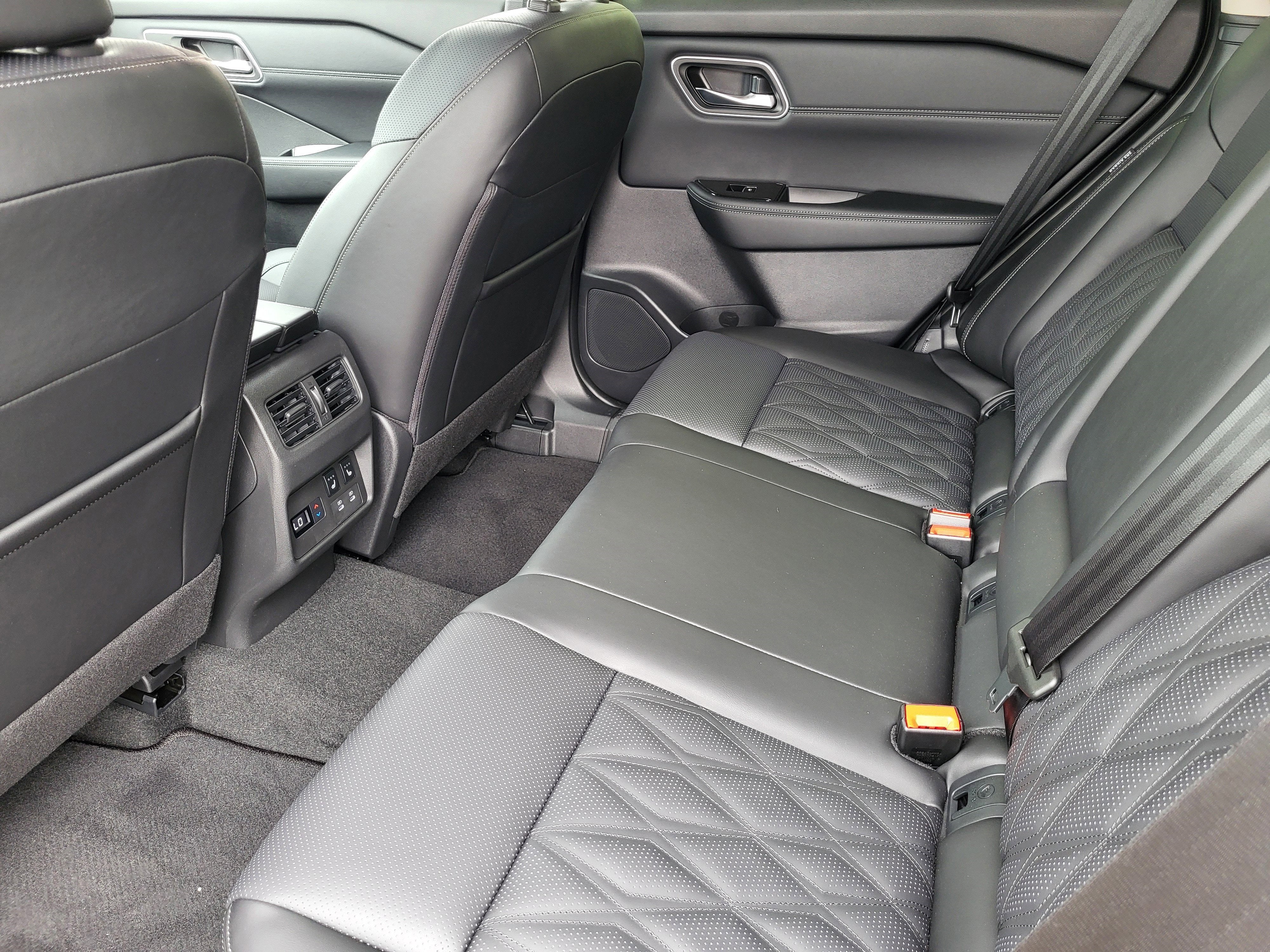 2026 Nissan Rogue AWD Platinum *Ltd Avail*