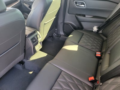 2026 Nissan Rogue 2026.5 AWD Platinum