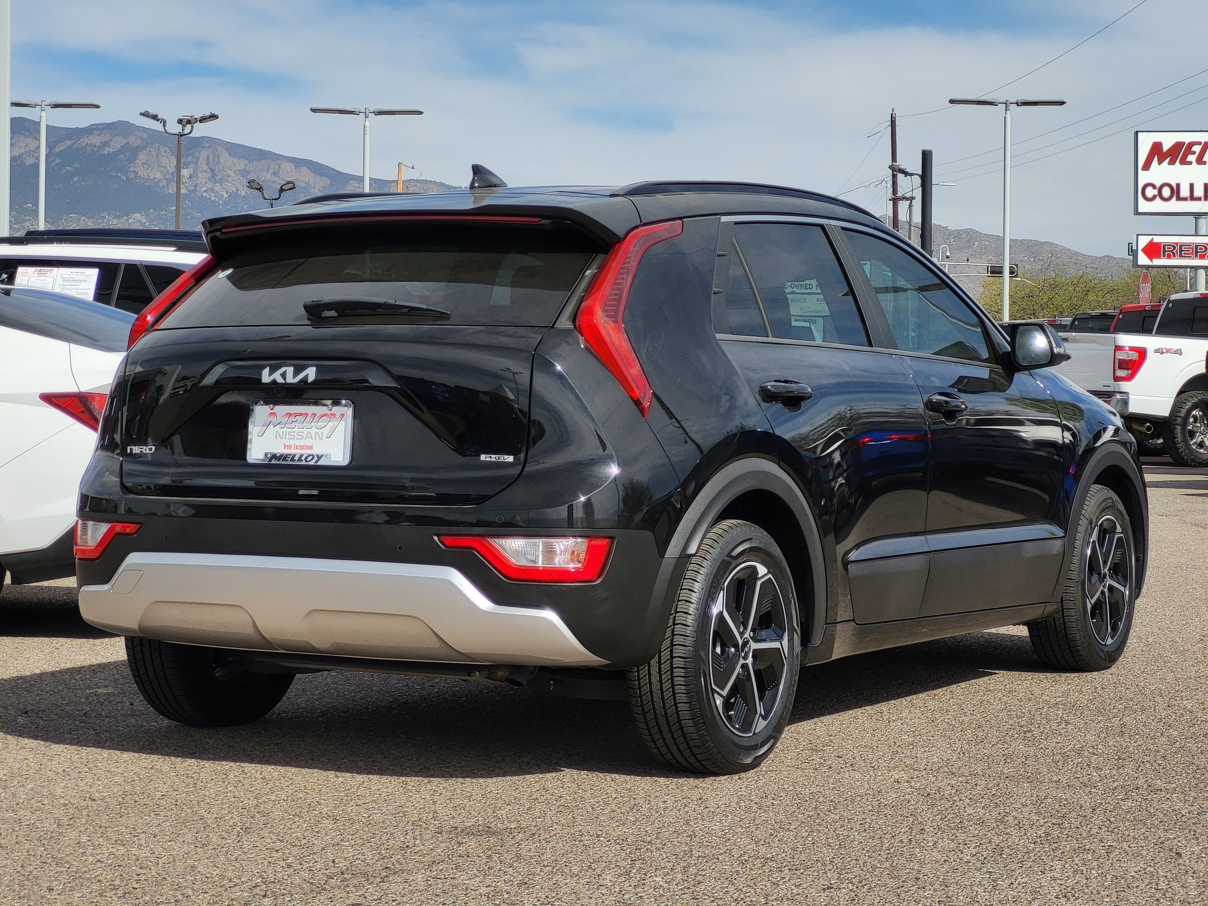 2024 Kia Niro Plug-In Hybrid EX