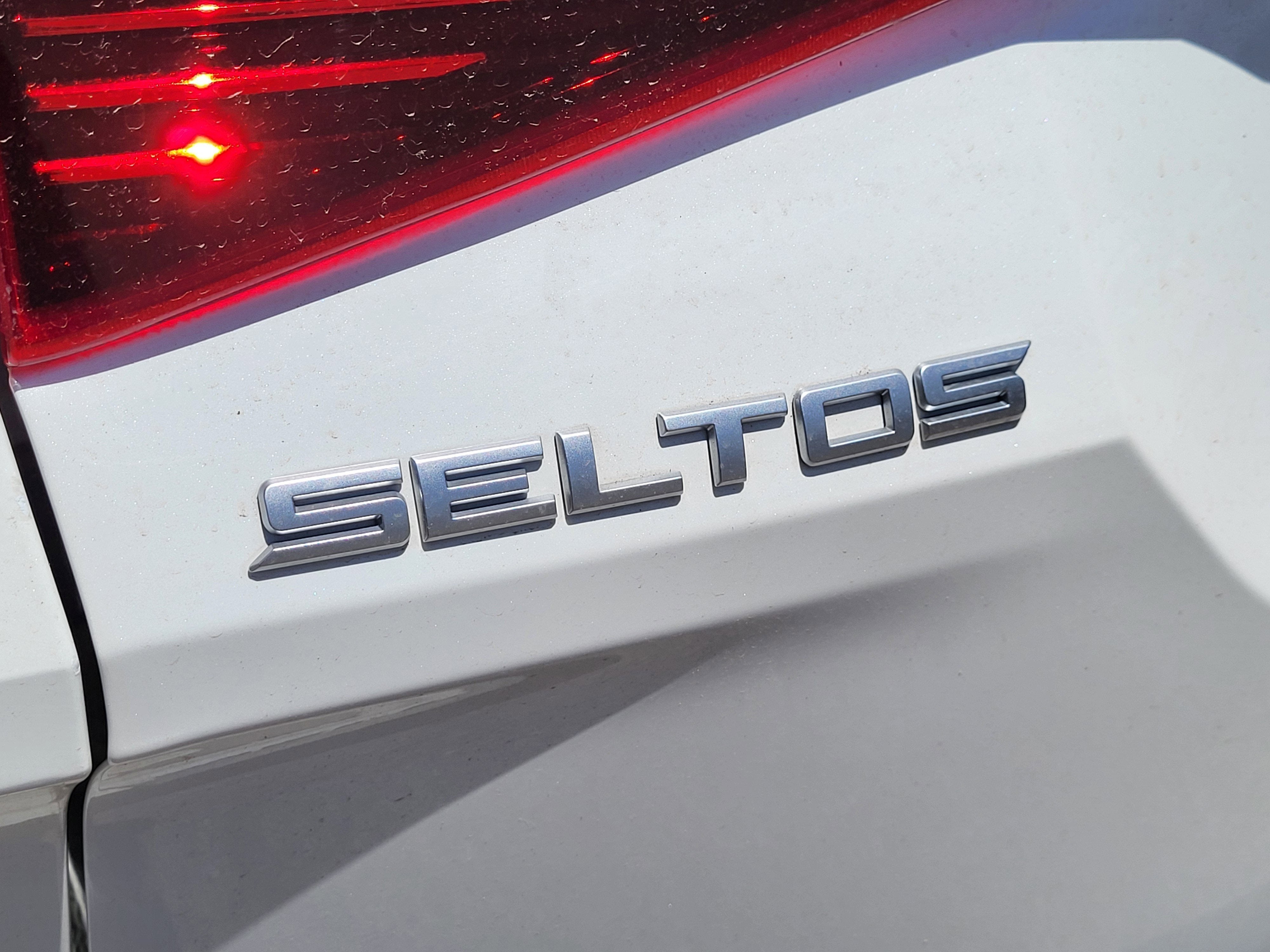 2022 Kia Seltos EX