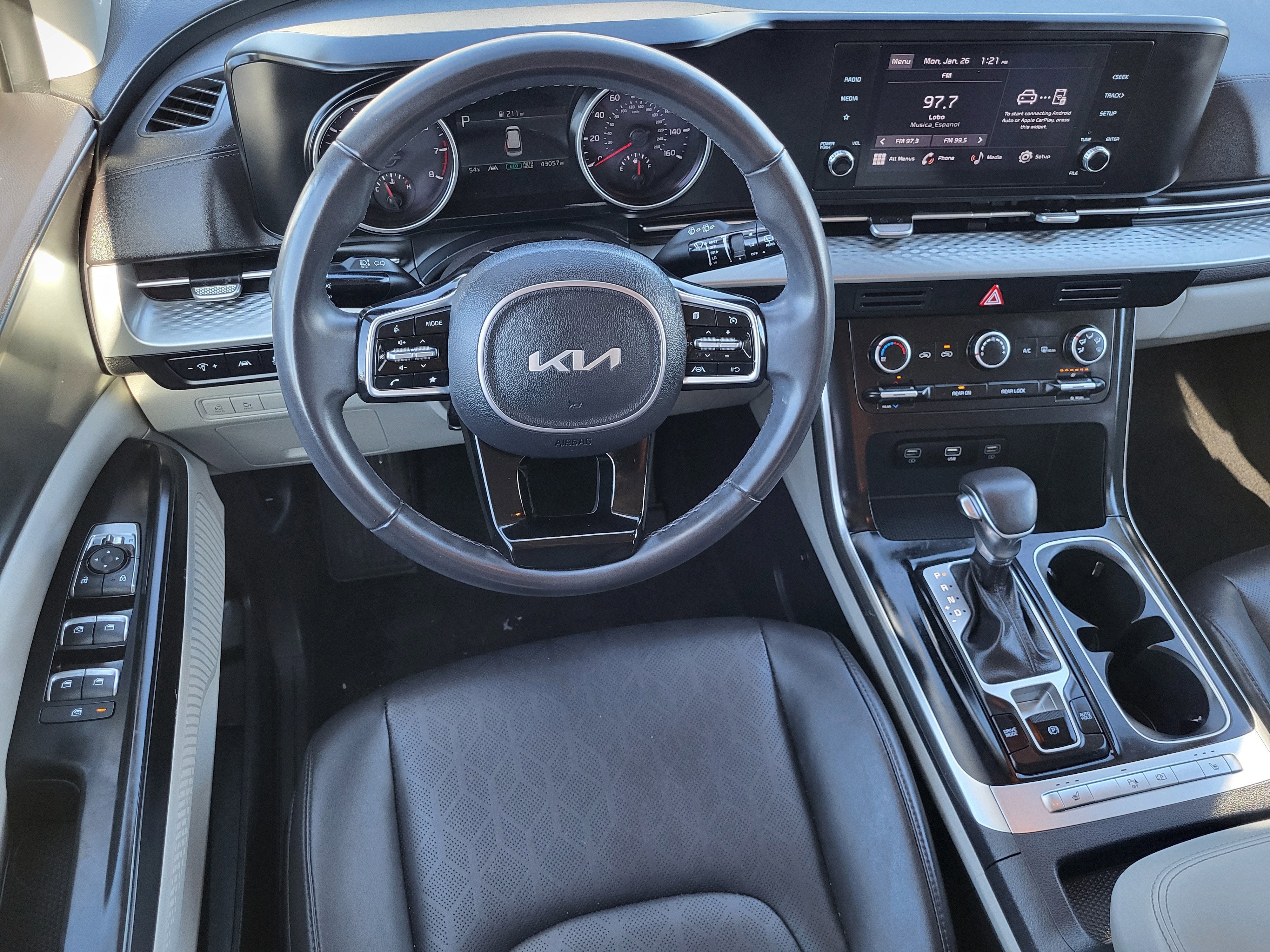 2024 Kia Carnival LX