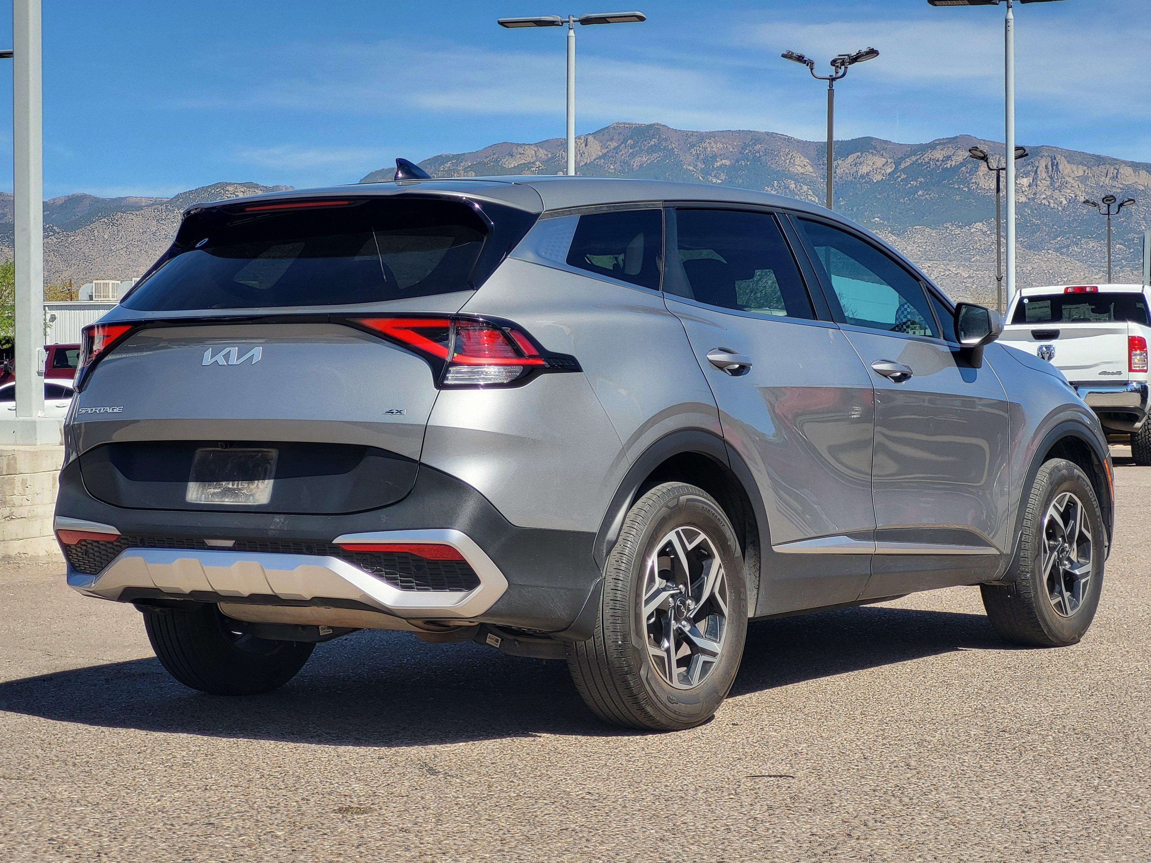 2023 Kia Sportage LX