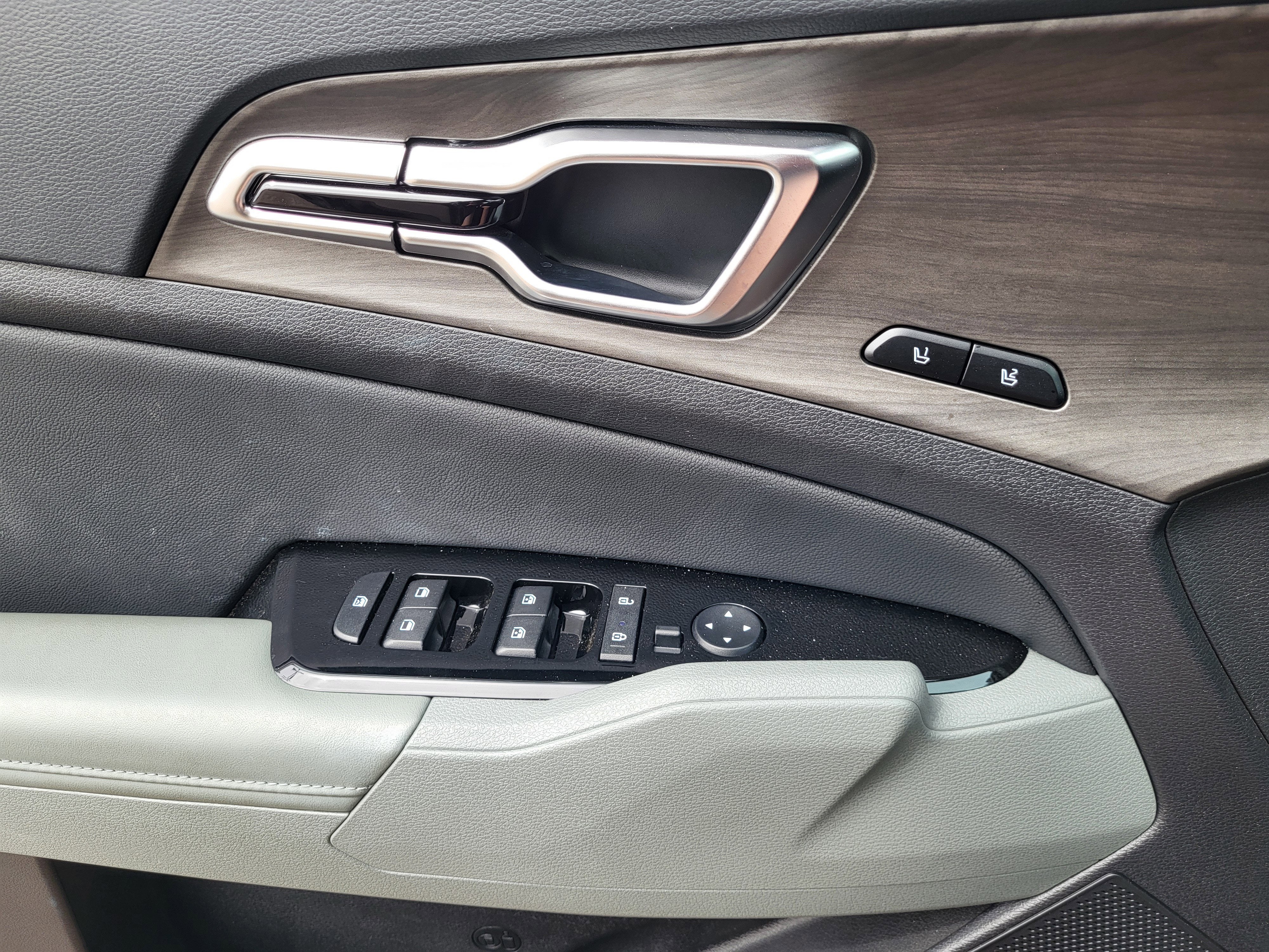 2025 Kia Sportage Plug-In Hybrid X-Line Prestige
