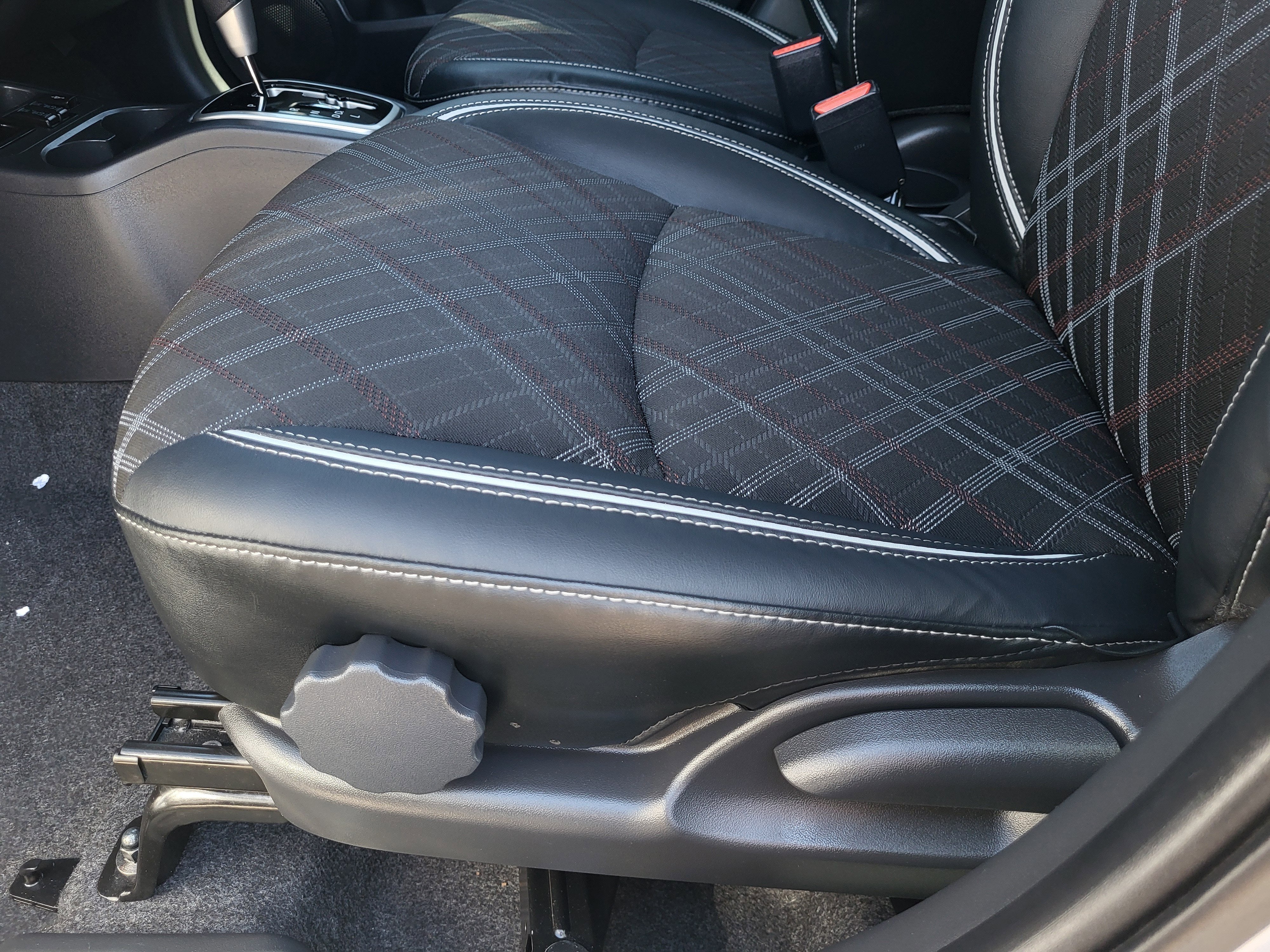 2023 Mitsubishi Mirage SE